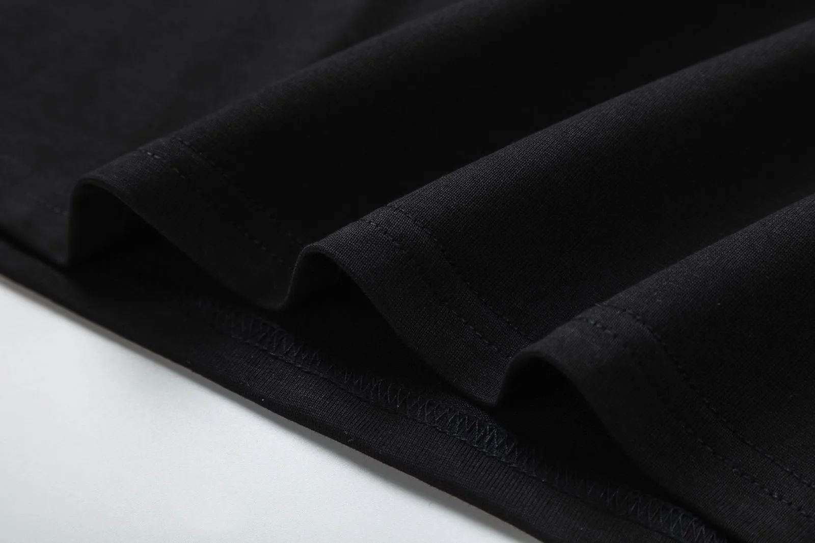 8031#P152amiri washed digital printed logo, made of 300g fabric, color: black. Size: S M L XL