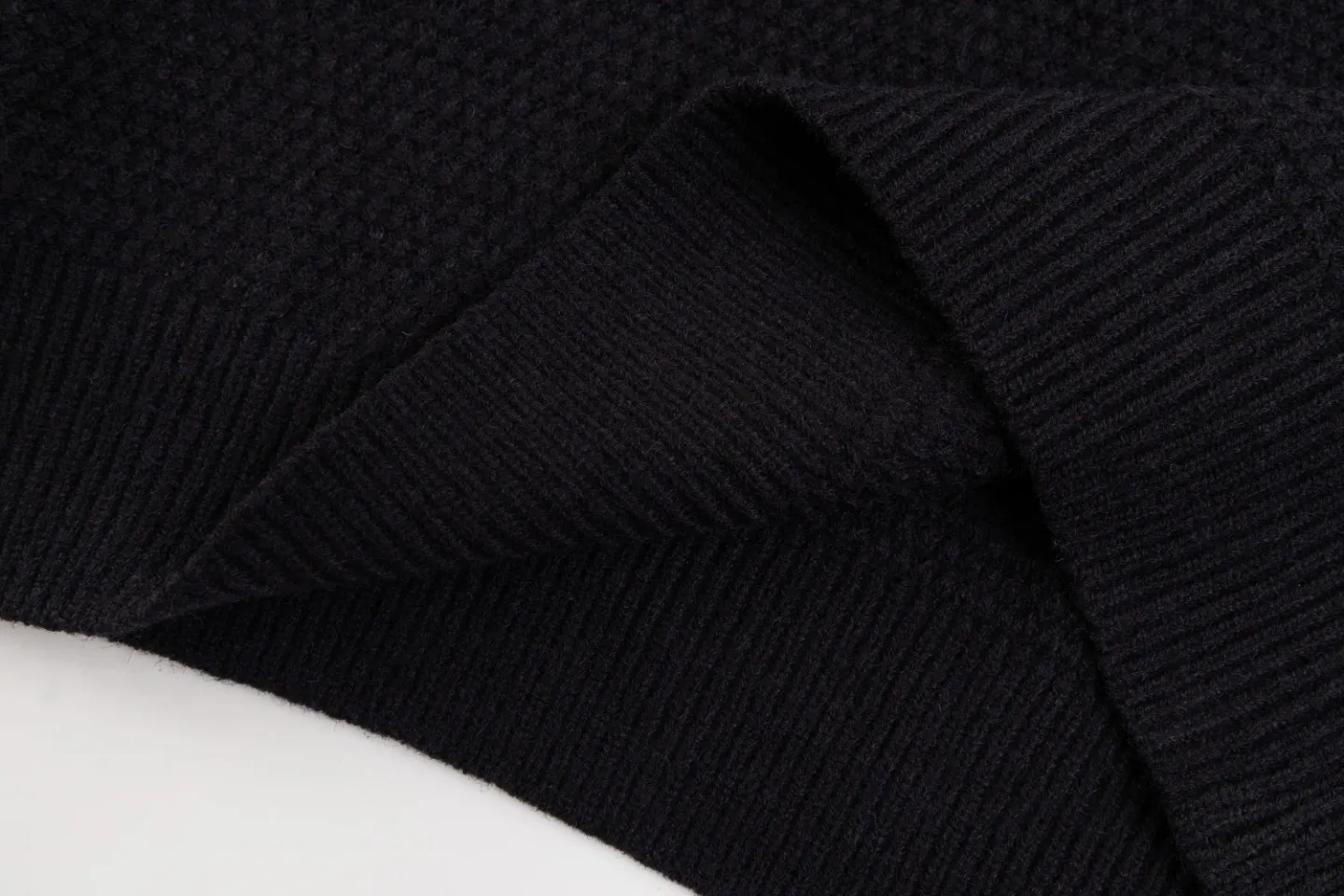 P300 top version AMIRI/AMIRI classic letter logo embroidered knitted casual crew neck sweater, same style for men and women, couple style - Color/Color: Black - Size/Size: S——XXL
