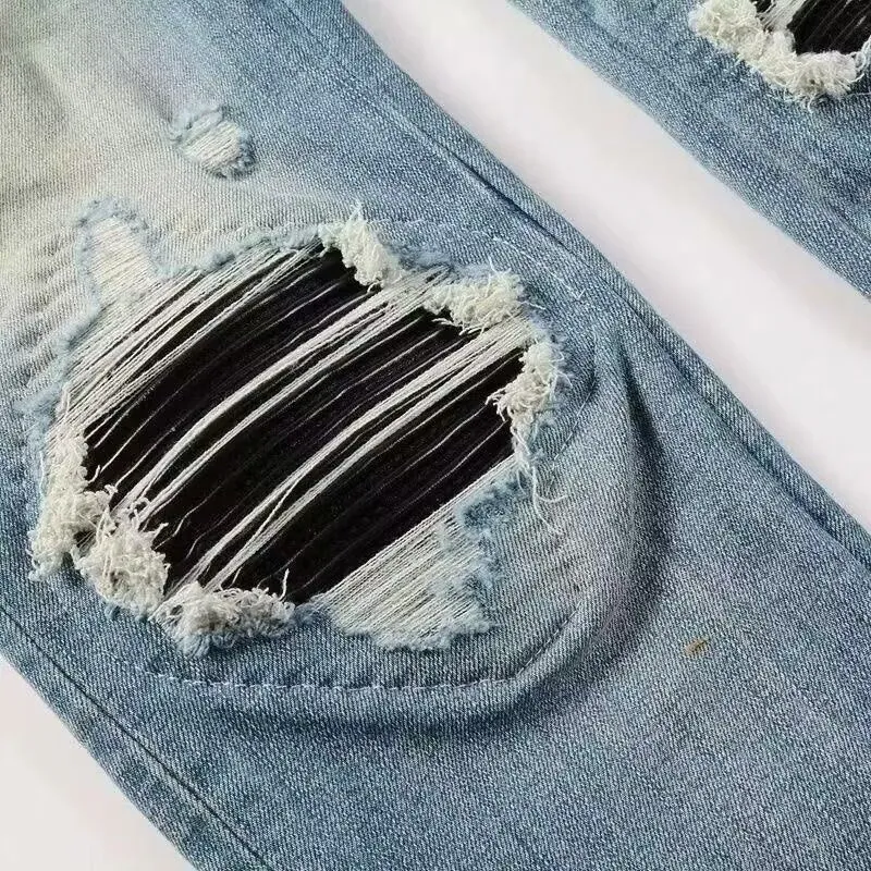 #M65 P168💰 AMIRI patch embroidery jeans trousers AMIRI high street basic ripped tight elastic jeans trousers amiri brand jeans break the production process and cutting of the original jeans, the fabrics are softer and more comfortable Hand-sewn collar label Customized logo buttons Genuine leather tag Color: Picture color Size: 30-32-34-36