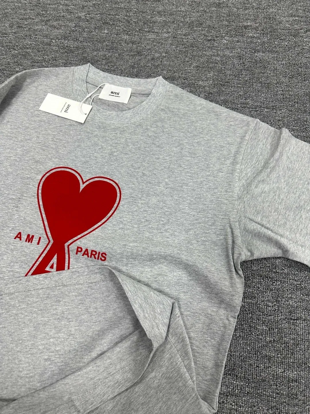🅿️180 Ami* 2025 spring and summer new style Ami love letter red flocking Customized double yarn plain cotton fabric Short-sleeved T-shirt Uniform for men and women Color: black white floral gray Size: S (90-130 pounds) M (120-150 pounds) L (140-165 pounds) XL (160-180 pounds) XXL (180-210 pounds)