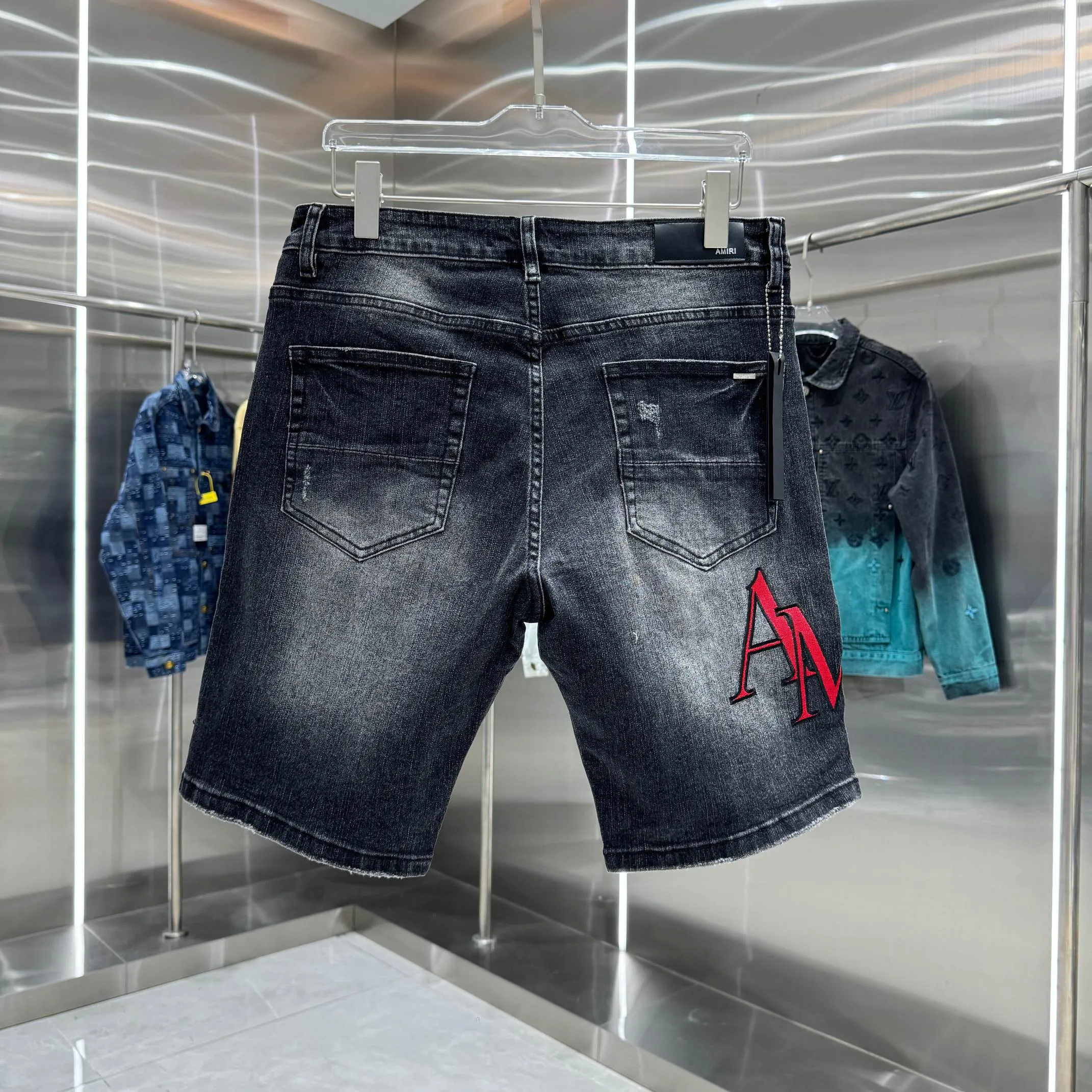 P260 Amiri ripped red letter embroidery craft street fashion jeans shorts Color Black Size 30 32 34 36 38