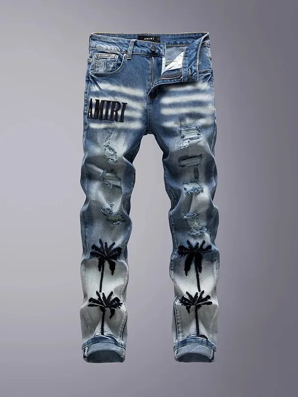 P246 💰 (Top version) AMIRI popular high street jeans slim fit stretch washed knife cut trousers for men. AMIRI amiri is transliterated as Emil, which is the name of the founder. Mike Amiri, the founder of amiri, grew up in Los Angeles, USA. He was influenced by local street culture and Punk Rock since childhood, so he founded the amiri brand named after himself. A variety of trendy clothing meets the needs of different fashion players. Amiri clothing has novel and unique styles and is a well-known street brand in the United States. The styles and styles of many clothes are loved by many street photographers. The various clothing styles meet the dressing needs of different people, show their unique temperament, and show the trend of dressing. amiri's jeans are relatively famous. Not only do they have many styles, but the quality of the jeans is also very good. Many celebrities have also worn amiri brand jeans. Color: Picture color Size: 28, 30, 32, 34, 36 28 30 32 34 36 Waist 71 76 81 86 91 Qianlang 26.5 27.5 28.5 29.5 30.5 Hou Lang 37 38 39 40 41 Foot 14 14.8 15.6 16.4 17.2 Foreign Minister 100 102 104 106 107