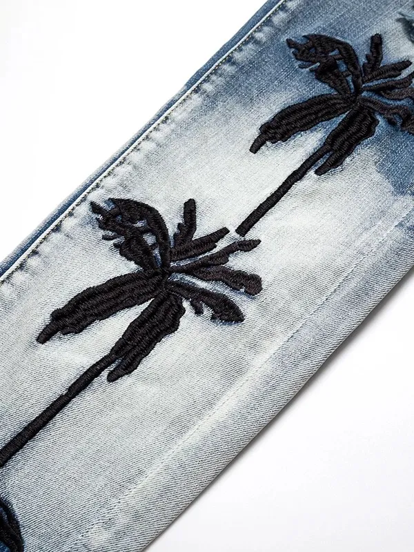 P246 💰 (Top version) AMIRI popular high street jeans slim fit stretch washed knife cut trousers for men. AMIRI amiri is transliterated as Emil, which is the name of the founder. Mike Amiri, the founder of amiri, grew up in Los Angeles, USA. He was influenced by local street culture and Punk Rock since childhood, so he founded the amiri brand named after himself. A variety of trendy clothing meets the needs of different fashion players. Amiri clothing has novel and unique styles and is a well-known street brand in the United States. The styles and styles of many clothes are loved by many street photographers. The various clothing styles meet the dressing needs of different people, show their unique temperament, and show the trend of dressing. amiri's jeans are relatively famous. Not only do they have many styles, but the quality of the jeans is also very good. Many celebrities have also worn amiri brand jeans. Color: Picture color Size: 28, 30, 32, 34, 36 28 30 32 34 36 Waist 71 76 81 86 91 Qianlang 26.5 27.5 28.5 29.5 30.5 Hou Lang 37 38 39 40 41 Foot 14 14.8 15.6 16.4 17.2 Foreign Minister 100 102 104 106 107