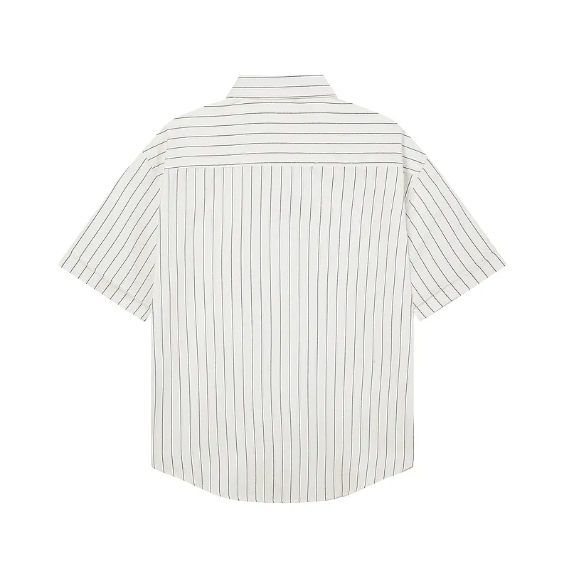 AMI Paris classic autumn red love heart embroidered on the chest. Casual cotton large striped short-sleeved Oxford shirt. Original custom-made 180g pure cotton fabric. Loose off-shoulder version. Same style for men and women. Color: black and white, blue and white. Size: S-XL.
