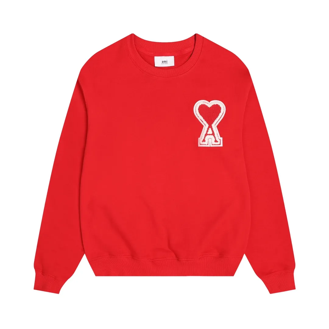 P150 Style No. 204 2025 embroidered large chapter style (15 colors in total) AMI 2025 autumn and winter classic large chapter round neck sweatshirt 15 colors to meet everyone’s needs. The fabric is made of 380g pure cotton fabric, which is thick and textured. The whole network’s counters purchase quality supporting output, which perfectly restores the genuine chapter. All the chapters are made of thick wool knitting. The absolute quality can be compared with any one in the market. There is no color difference in custom-dyed threads. The detailed accessories and tag packaging are all 1:1 with the genuine products, with the spirit of craftsmanship to give back to customers.   Color: Big Red Size: S M L XL