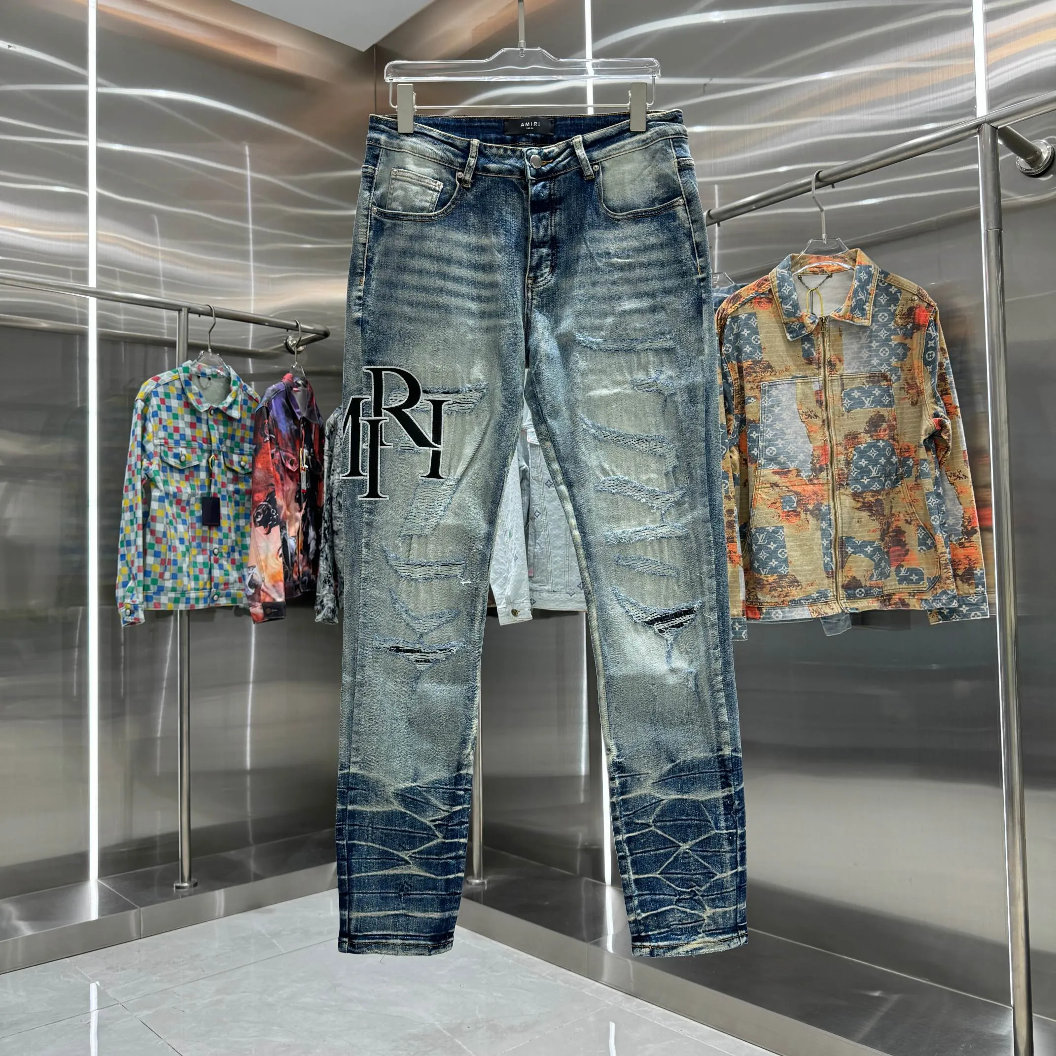 P280 Amiri ripped letter embroidery craft street fashion slim fit stretch jeans color blue size 30 32 34 36 38