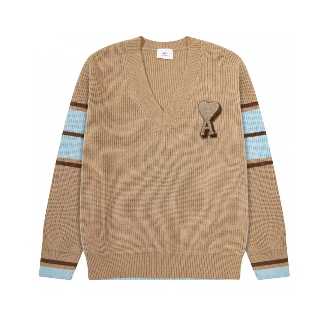 8201# Ami Paris2025 [New product for autumn and winter] Zhou Yiran's same love towel embroidered jacquard ADC wool V-neck sweater, college style, same style for men and women, Oversize version, color: camel, brown green, size S-XL