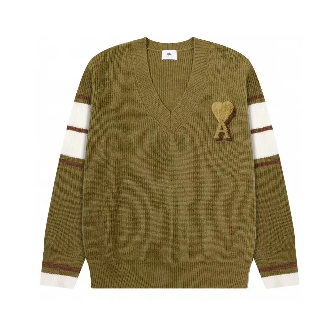 8201# Ami Paris2025 [New product for autumn and winter] Zhou Yiran's same love towel embroidered jacquard ADC wool V-neck sweater, college style, same style for men and women, Oversize version, color: camel, brown green, size S-XL