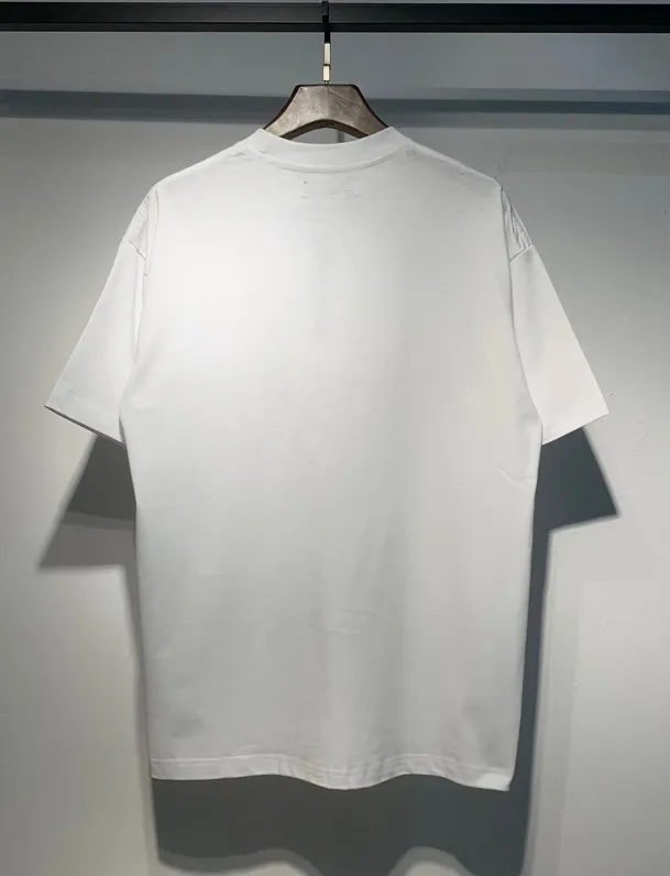 704 model P114 AMIRI real shot black white hanging shot S. M. L. XL