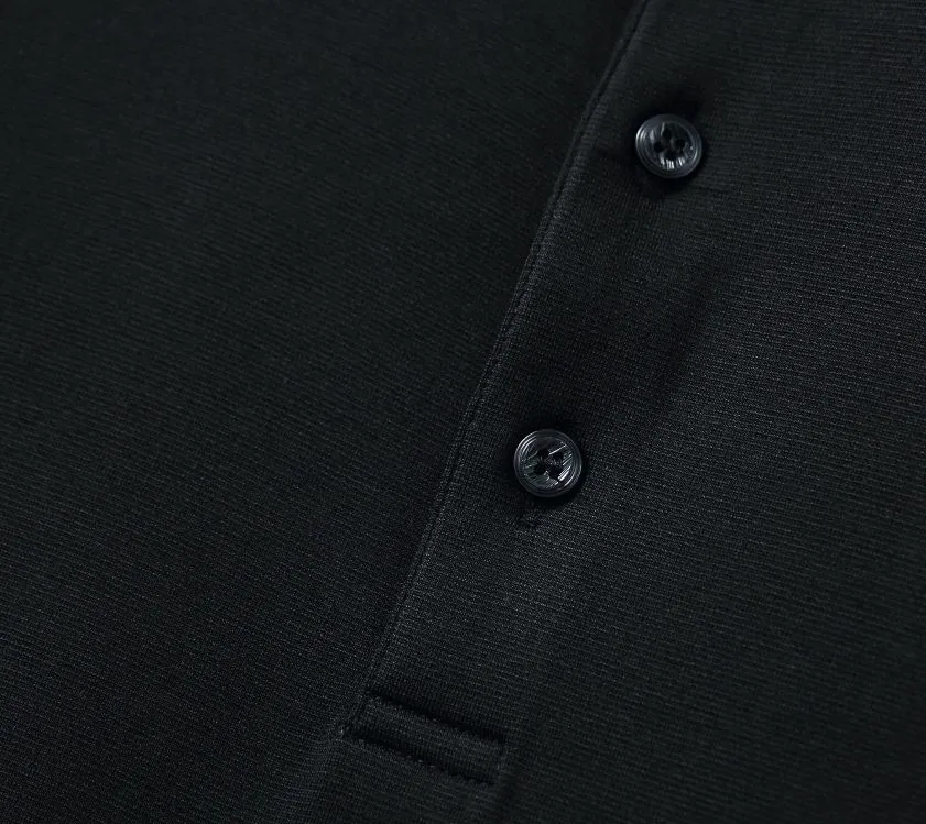 P210 AMI🔥The latest custom-made lapel long-sleeved T-shirt Polo has three-dimensional tailoring to meet the simple needs of commuters. The finished product has a good upper body effect, looks slim and is not picky about the figure. Customized imported fabrics, super cost-effective, factory straight hair, absolutely first-class and good quality. From selected fabrics to high-end exquisite workmanship... everything is impeccable. Only good craftsmanship and good fabrics can make you wear a good taste. Size: M-3XL