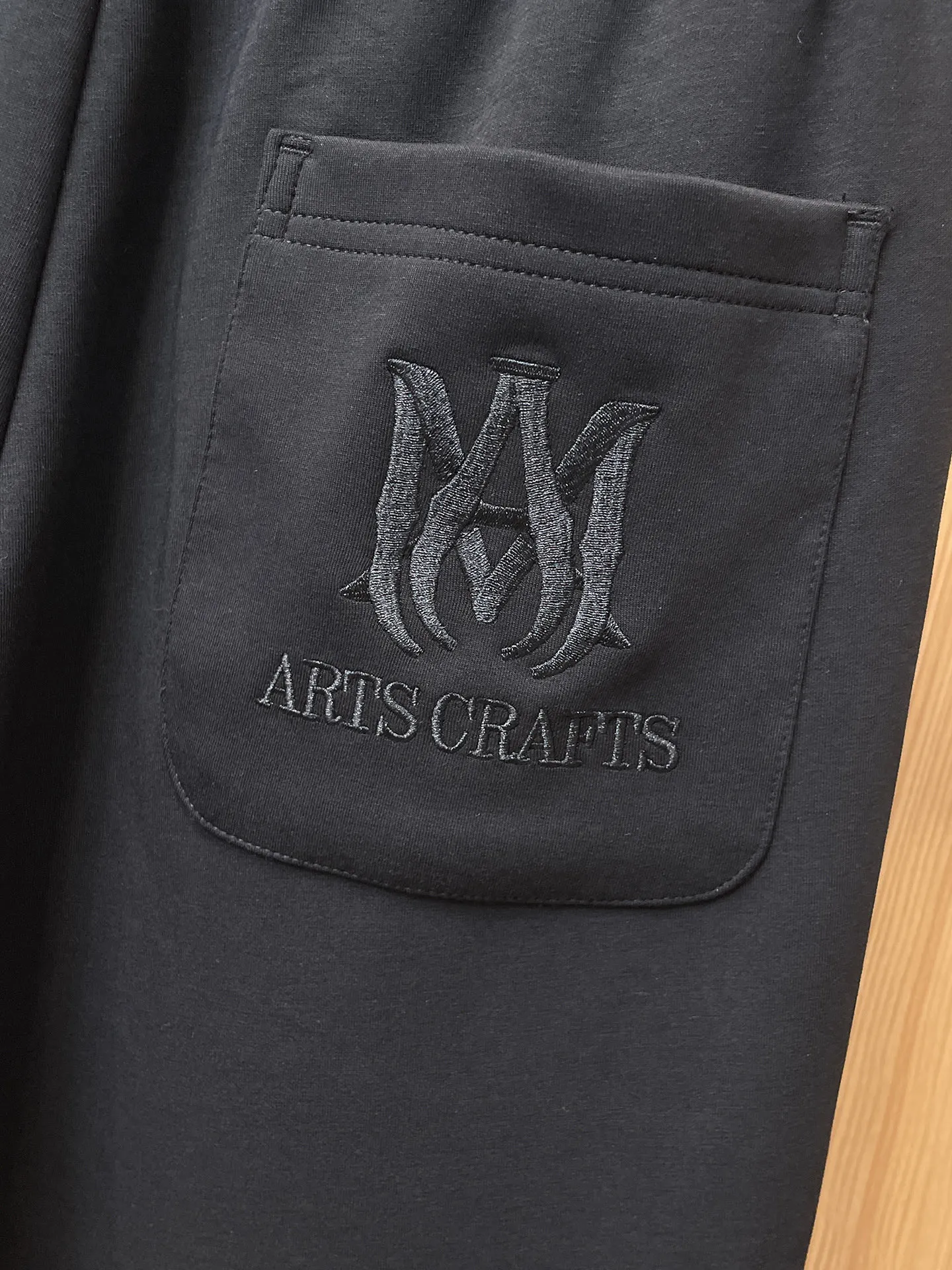 P280 Amiri 🆕2025 new autumn and winter casual pants! The official website will be released simultaneously. The brand's classic LOGO casual pants are made of customized fabrics, which are extremely comfortable and have a strong touch. Highly recognisable, perfect appearance and craftsmanship. Size: M-3XL