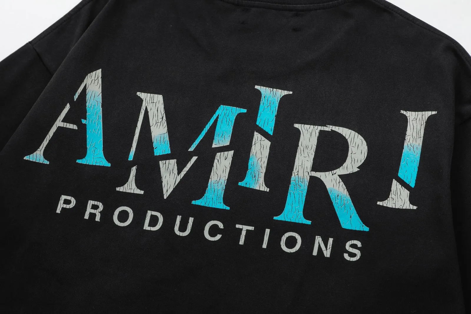8009#P150amiri washed model with cracked printed logo, made of 300g fabric, color: black. Size: S M L XL