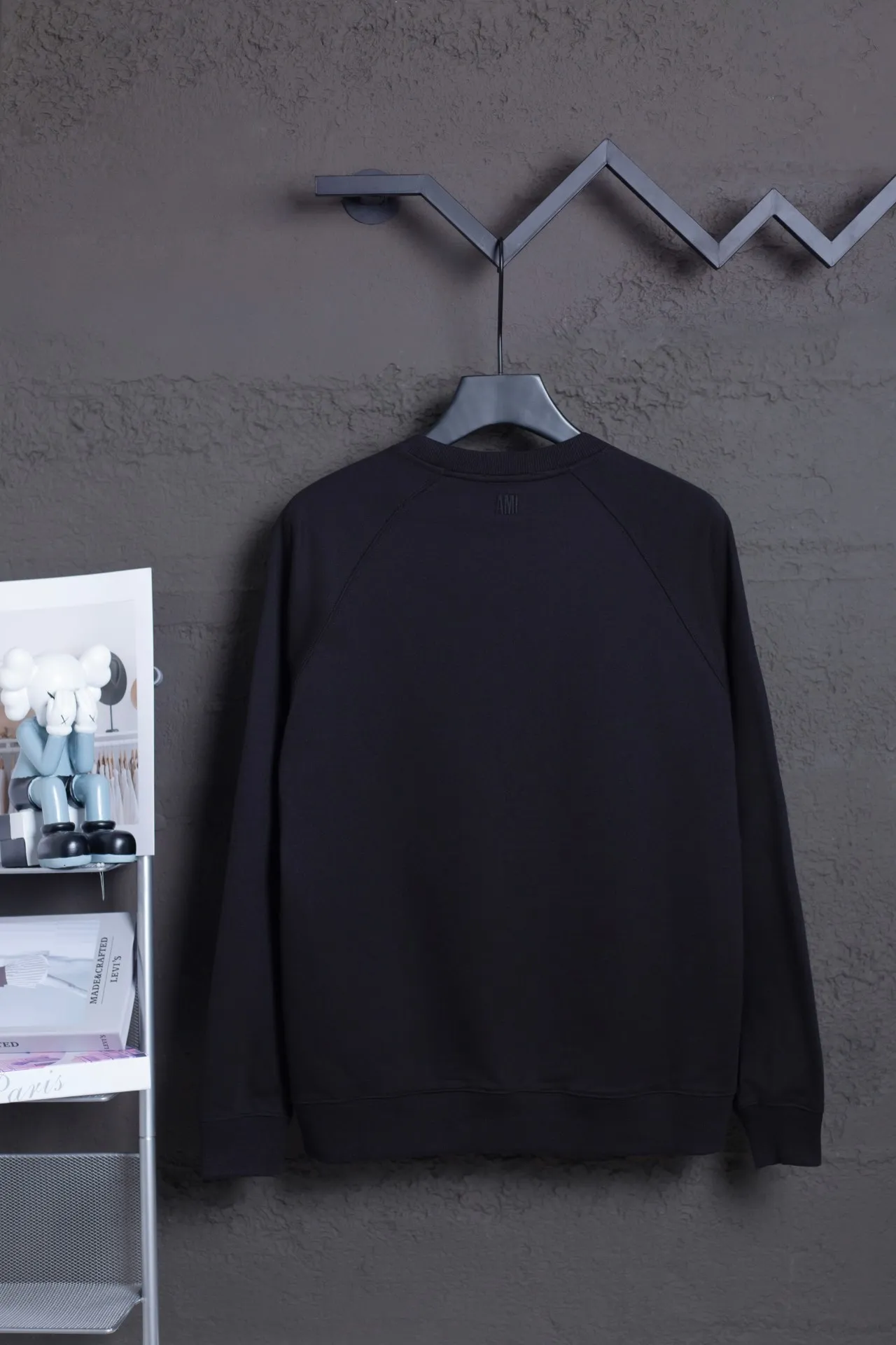 P146 AMI 25 new autumn and winter towel embroidered big love towel embroidered raglan round neck sweatshirt, customized 360g pure cotton fabric, high version, new main wheat, washed wheat, same style for men and women, color: black, size: S-XL