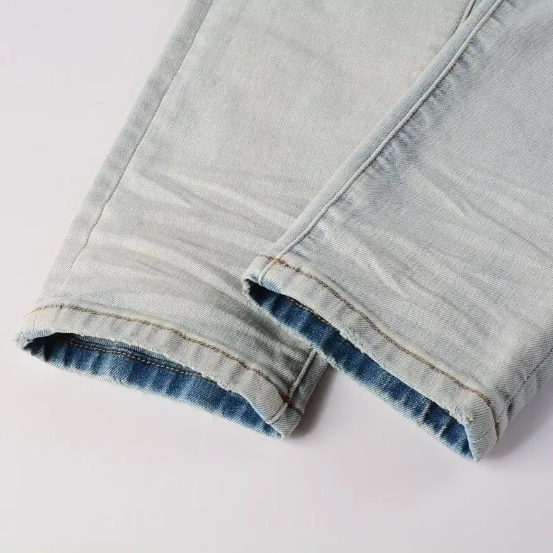 ￼#M16 P168💰 AMIRI patch embroidery jeans trousers AMIRI high street basic ripped tight elastic jeans trousers amiri brand jeans break the production process and cutting of the original jeans, the fabrics are softer and more comfortable Hand-sewn collar label Customized logo buttons Genuine leather tag Color: Picture color Size: 30-32-34-36