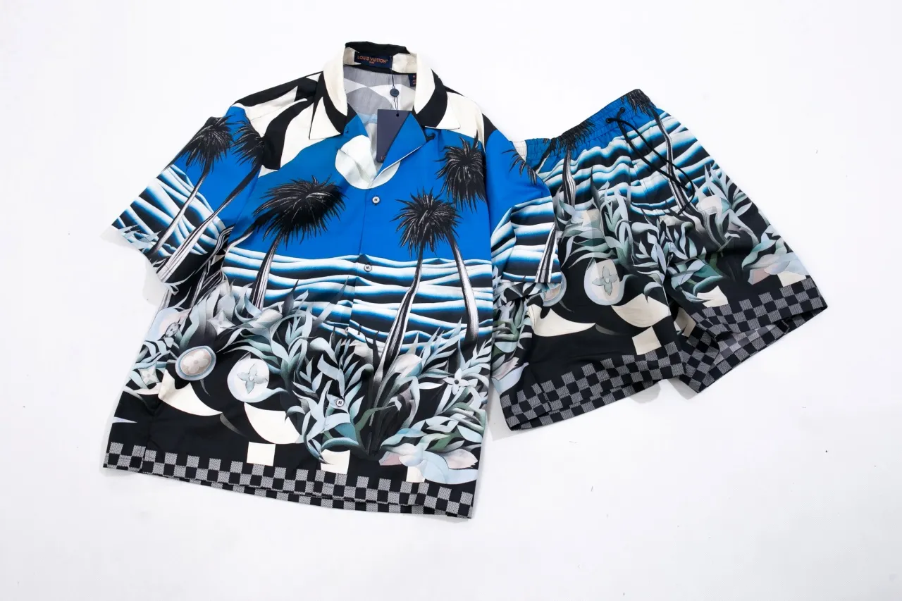 Size Chart The new LV 24ss spring and summer shirt depicts a moonlit beach night on a tropical island with an all-over Damier Pacific pattern, with Monogram flowers hidden among lush plants, and a Damier checkerboard pattern on the hem. Made from comfortable cotton in a classic silhouette, it's perfect for a cozy vacation. Same style for men and women Size: S.M.L.XL