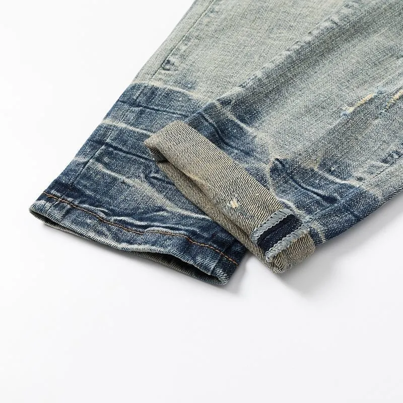 #M92 P168💰 AMIRI patch embroidery jeans trousers AMIRI high street basic ripped tight elastic jeans trousers amiri brand jeans break the production process and cutting of the original jeans, the fabrics are softer and more comfortable Hand-sewn collar label Customized logo buttons Genuine leather tag Color: Picture color Size: 30-32-34-36
