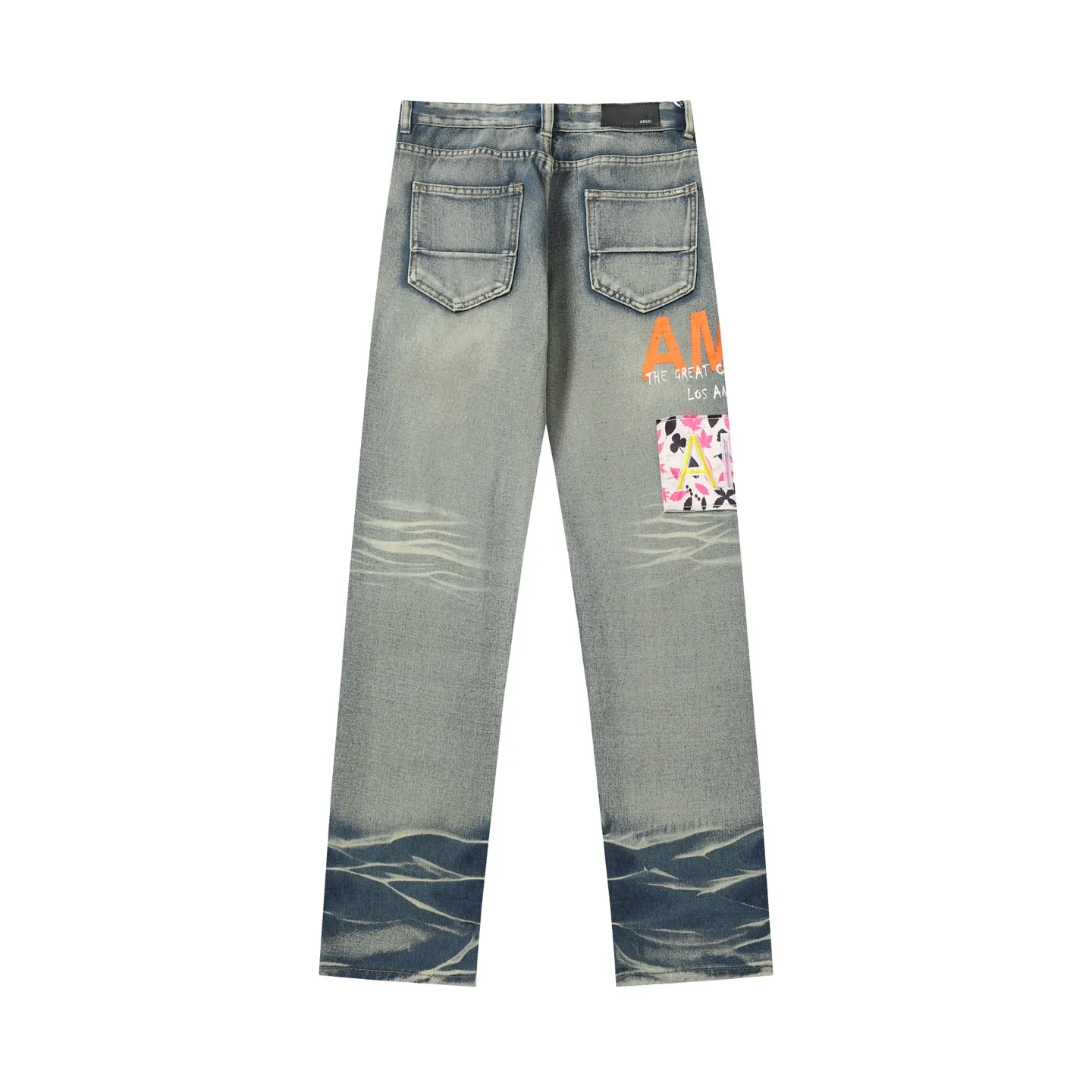 P256 Actual photo [High quality] Code: M752 Color: Picture color Size: S to XXXL AMIRI patch embroidery jeans trousers AMIRI high street basic ripped jeans trousers Amiri brand jeans break the production process and cutting of the original jeans, the fabrics are softer and more comfortable Hand-sewn collar label Customized logo buttons Genuine leather brand size Pants length Waist Hips Unit cm S 98 68 100 M 99 72 104 L 100 76 108 XL 101 80 112 XXL 102 84 116 XXXL 103 88 120