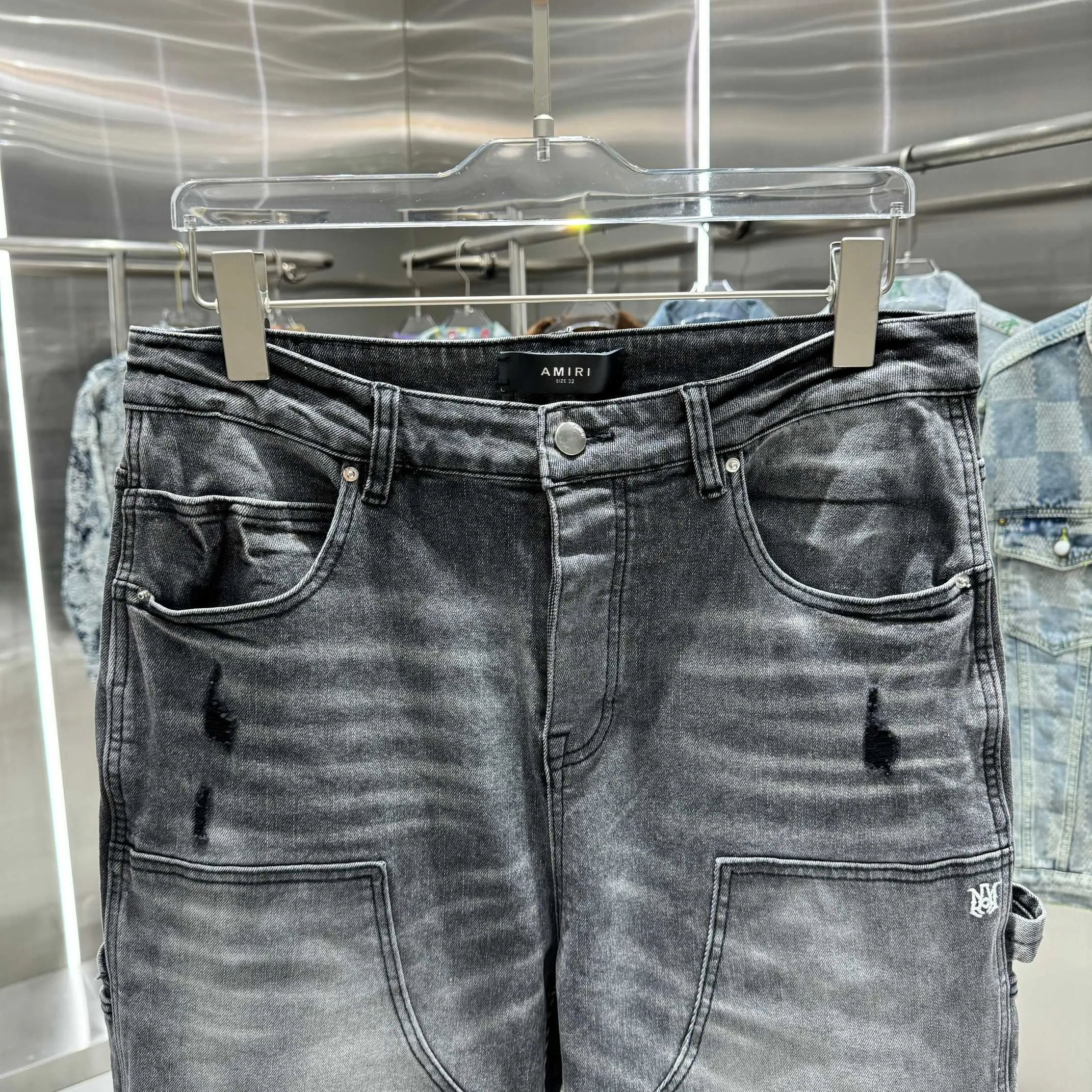 P300 Amiri ripped workwear street fashion loose straight jeans Color Black Size 30 32 34 36 38
