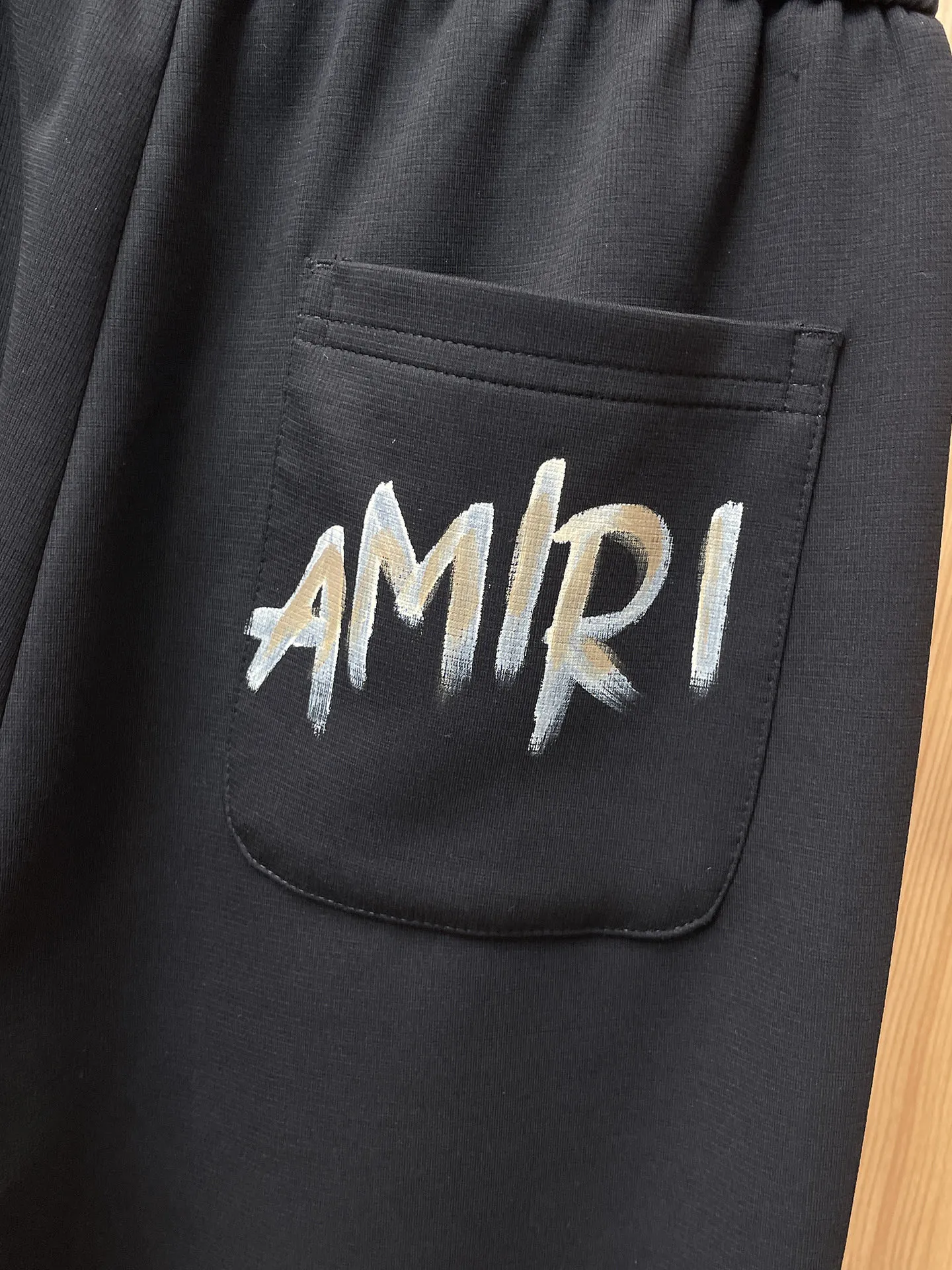 P280 Amiri 🆕2025 new autumn and winter casual pants! The official website will be released simultaneously. The brand's classic LOGO casual pants are made of customized fabrics, which are extremely comfortable and have a strong touch. Highly recognisable, perfect appearance and craftsmanship. Size: M-3XL