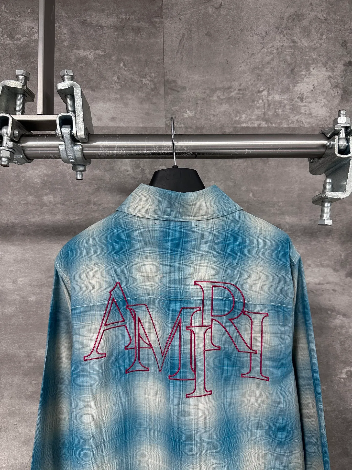 P360 💰 Amiri 2024SS spring and summer new color, knitted long-sleeved lapel shirt, custom yarn colorful plaid fabric, hem frayed and distressed effect, symmetrical patch pockets on the chest, brand logo letter embroidery embellishment, large round red embroidery on the back! Same style for men and women Size: S.M.L.XL