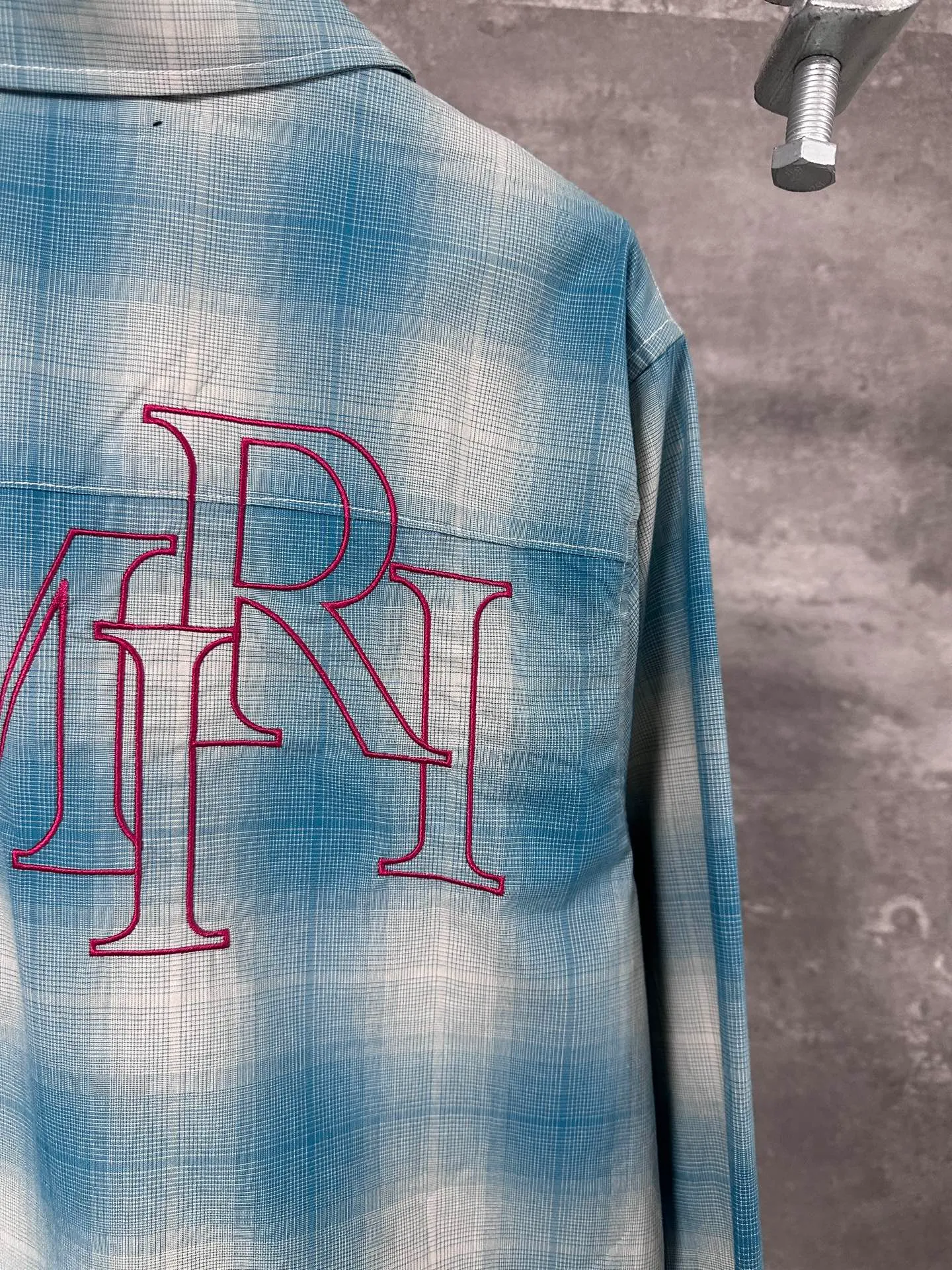 P360 💰 Amiri 2024SS spring and summer new color, knitted long-sleeved lapel shirt, custom yarn colorful plaid fabric, hem frayed and distressed effect, symmetrical patch pockets on the chest, brand logo letter embroidery embellishment, large round red embroidery on the back! Same style for men and women Size: S.M.L.XL