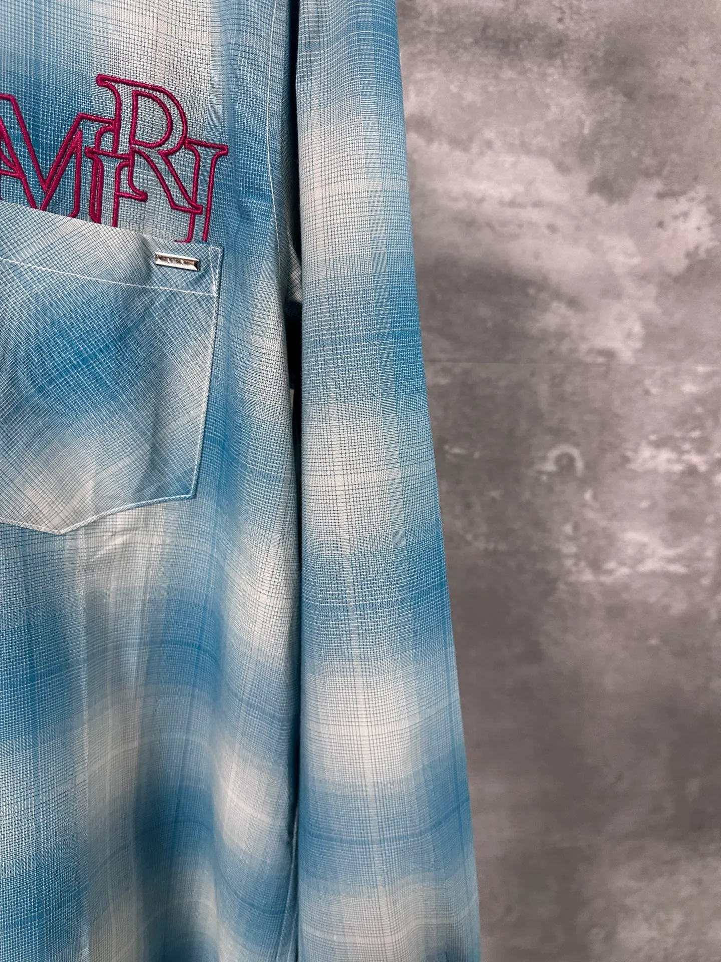 P360 💰 Amiri 2024SS spring and summer new color, knitted long-sleeved lapel shirt, custom yarn colorful plaid fabric, hem frayed and distressed effect, symmetrical patch pockets on the chest, brand logo letter embroidery embellishment, large round red embroidery on the back! Same style for men and women Size: S.M.L.XL