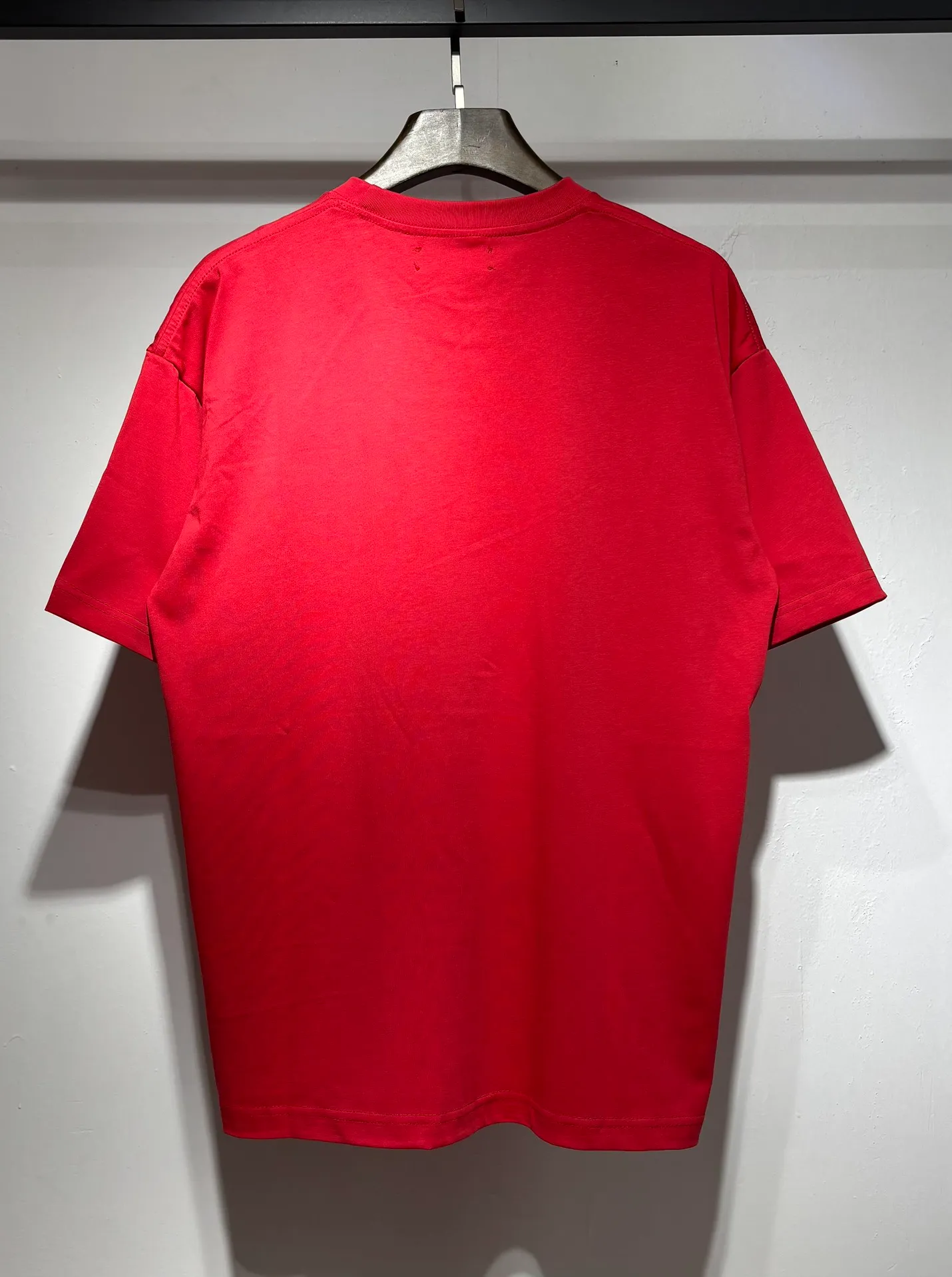 P114 AMIRI real shot black red white hanging shot S. M. L. XL