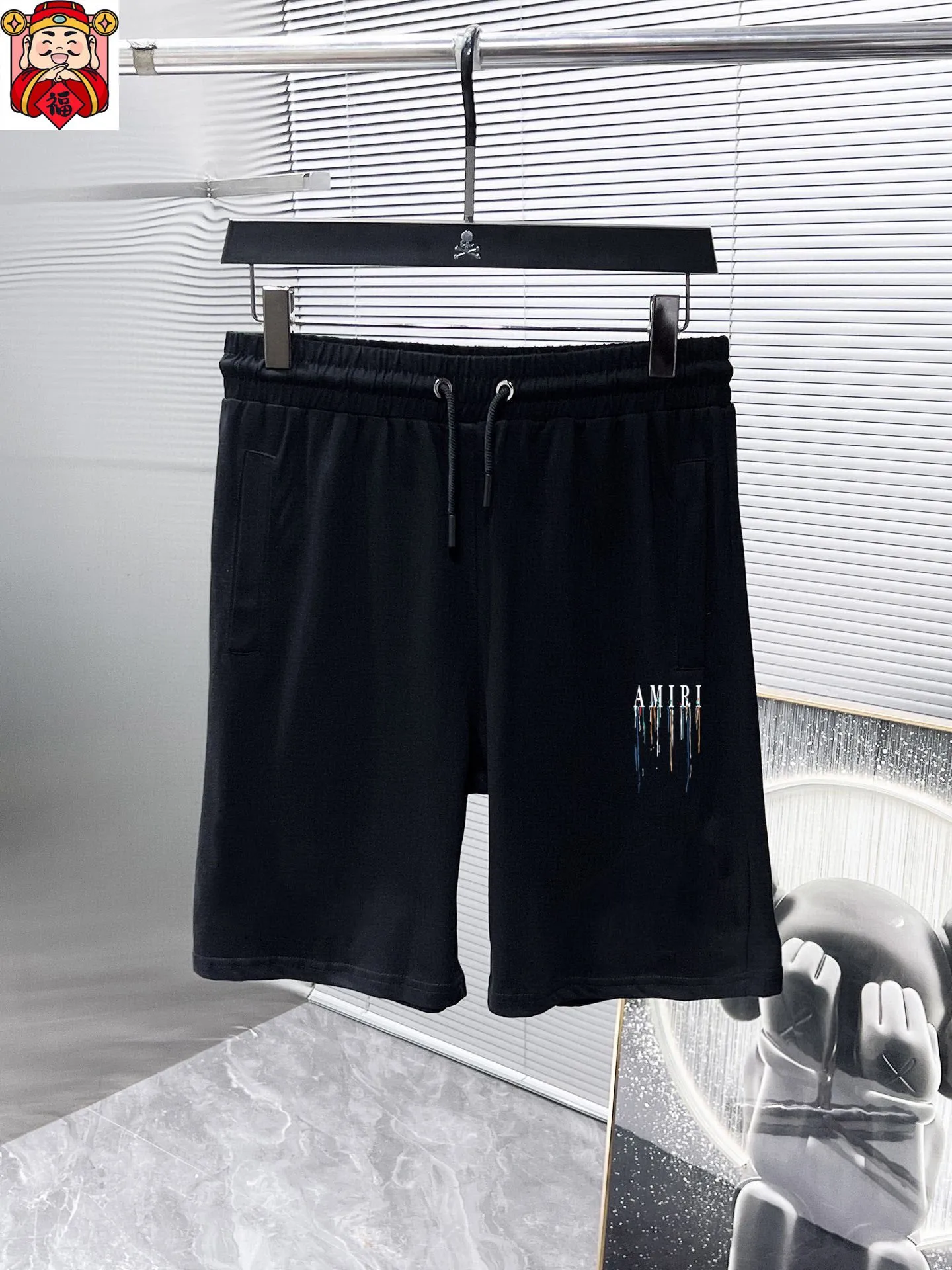 P290 Brand [AMIRI] 2025 new men’s short-sleeved shorts suit! Synchronous sales on the official website! High-end version on the market! It feels delicate and soft! Make you more comfortable to wear! The draped silhouette is awesome! Size: M-5XL (please state your height and weight when placing an order)