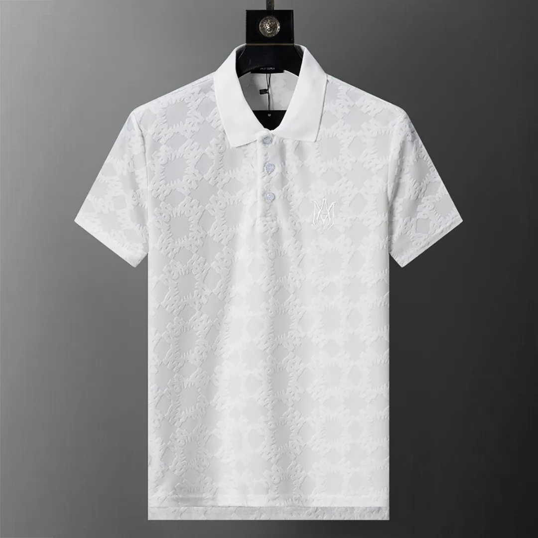 P150 Mili's 2026 spring and summer official website's new lapel T-shirt is made of towel jacquard fabric and embroidered on the chest. It is handsome, the fabric is comfortable, the workmanship is rigorous, and the stitching is neat. Good upper body effect·Size M-3XL off-white