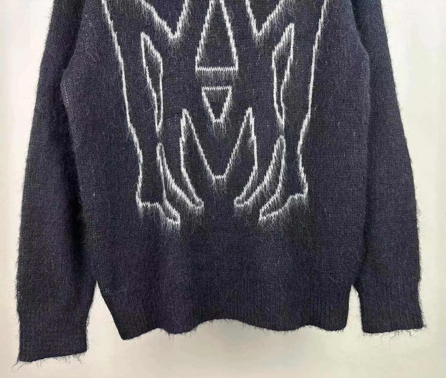 P240 🎉AMIRI new seahorse wool sweater, exclusive large logo jacquard on the front, color: gray black digital: S M L XL XXL