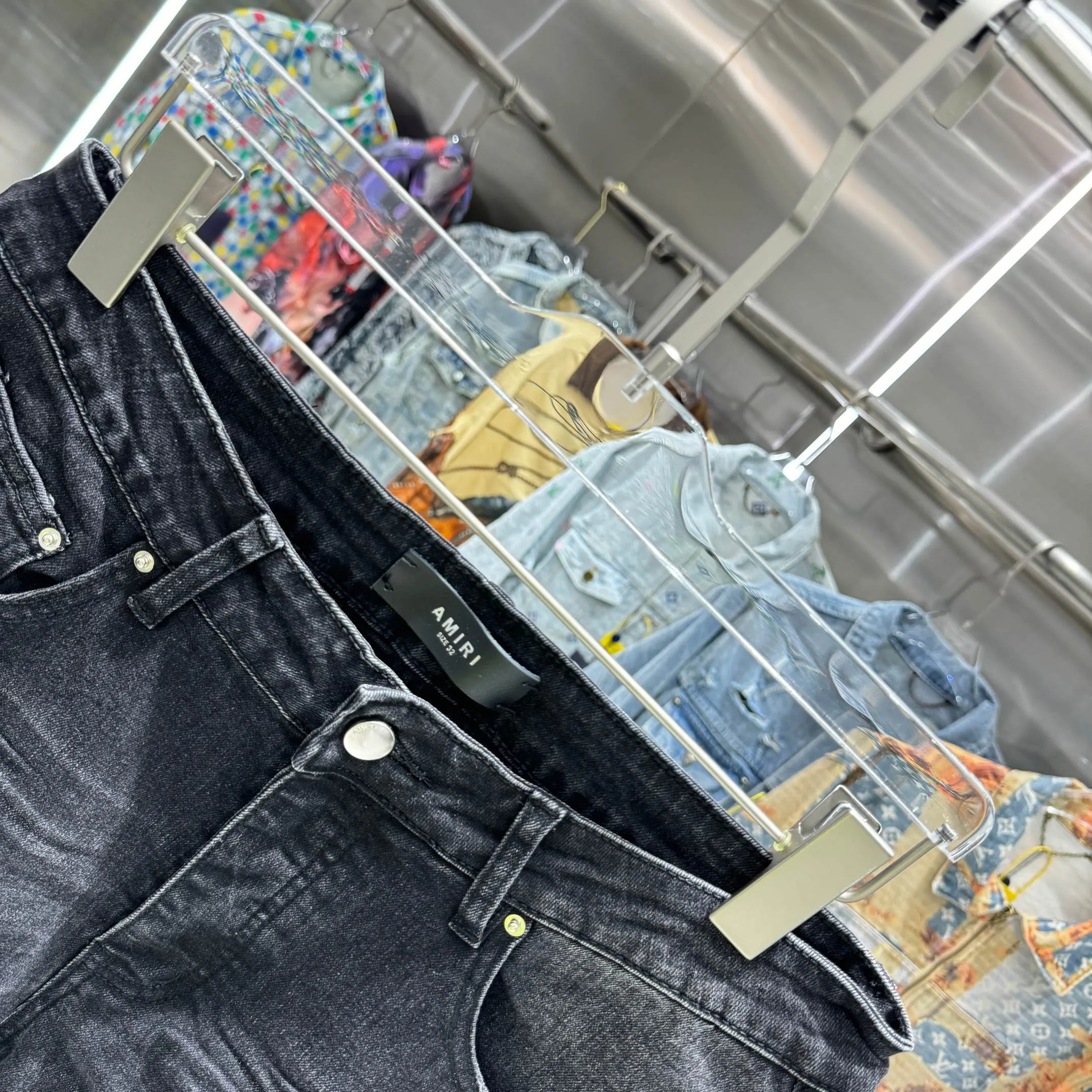 P280 Amiri ripped letter embroidery craft street fashion slim fit stretch jeans Color Black Size 30 32 34 36 38