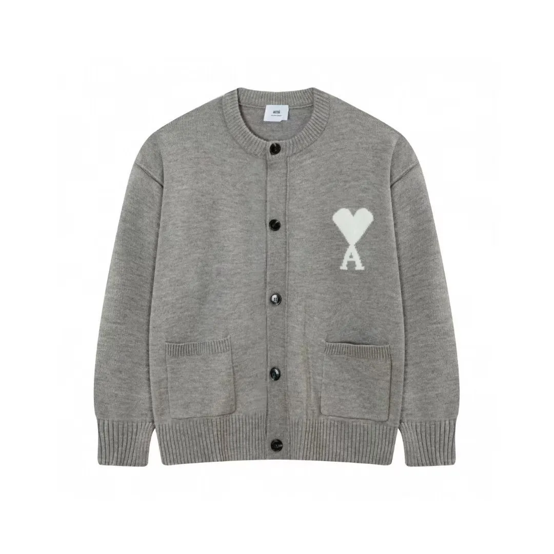 A8196# AMI Paris 2025 autumn and winter new product ADC Merino love alpaca blended soft and waxy knitted cardigan round neck cloud sweater pocket jacket Oversize version for men and women Color: White Apricot Tianlan Light Pink Light Gray Dark Gray Brown Size: S-XL