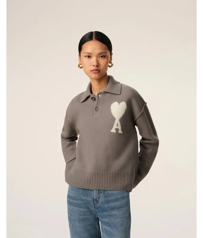 Ami Paris2025 early spring new product big love ADC jacquard wool patchwork reverse sleeve technology Ami De Coeur polo collar pullover sweater same style for men and women Oversize version Color: light gray lilac Size: S-XL