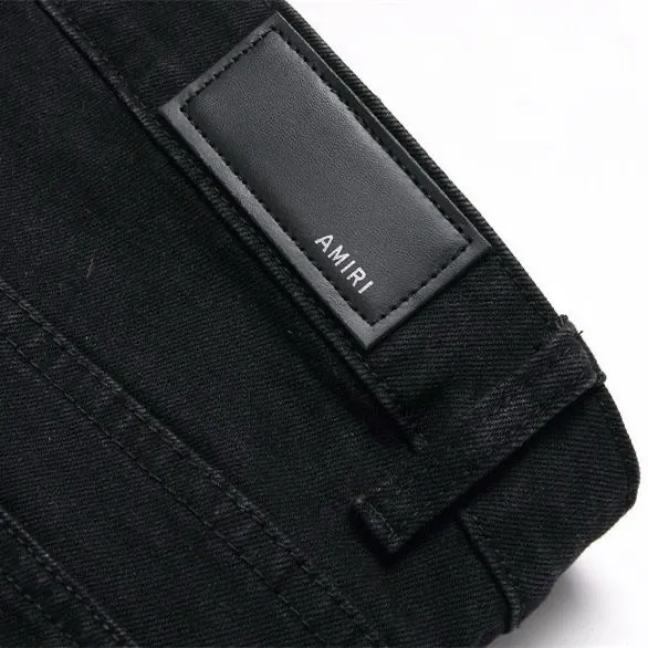 #M70 P168💰 AMIRI patch embroidery jeans trousers AMIRI high street basic ripped tight elastic jeans trousers amiri brand jeans break the production process and cutting of the original jeans, the fabrics are softer and more comfortable Hand-sewn collar label Customized logo buttons Genuine leather tag Color: Picture color Size: 30-32-34-36