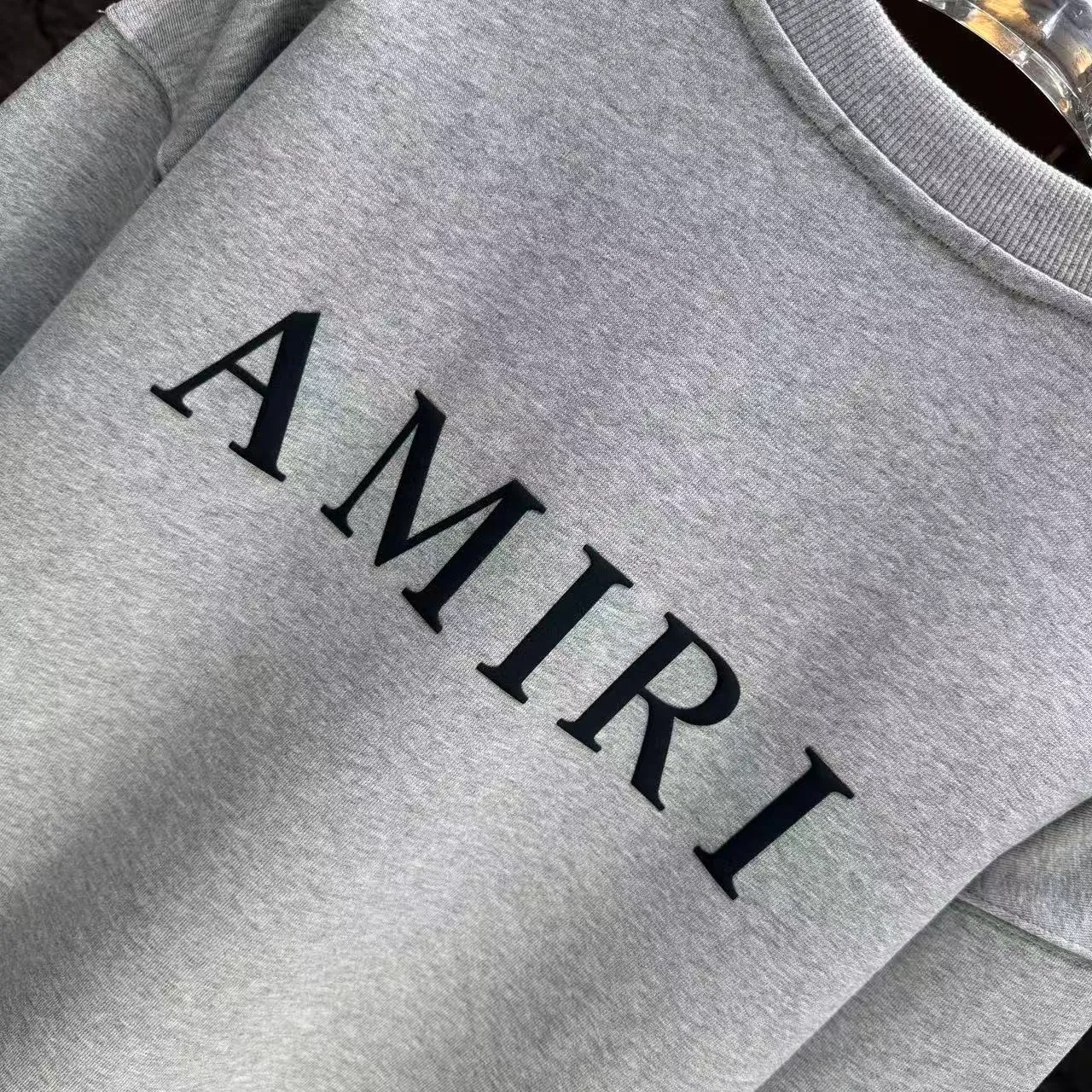 P210 AMIRI* 2025 autumn and winter new round neck sweatshirt 400g terry cotton letter logo three-dimensional foam Color: Black White Gray Dark Blue Size: S M L XL XXL
