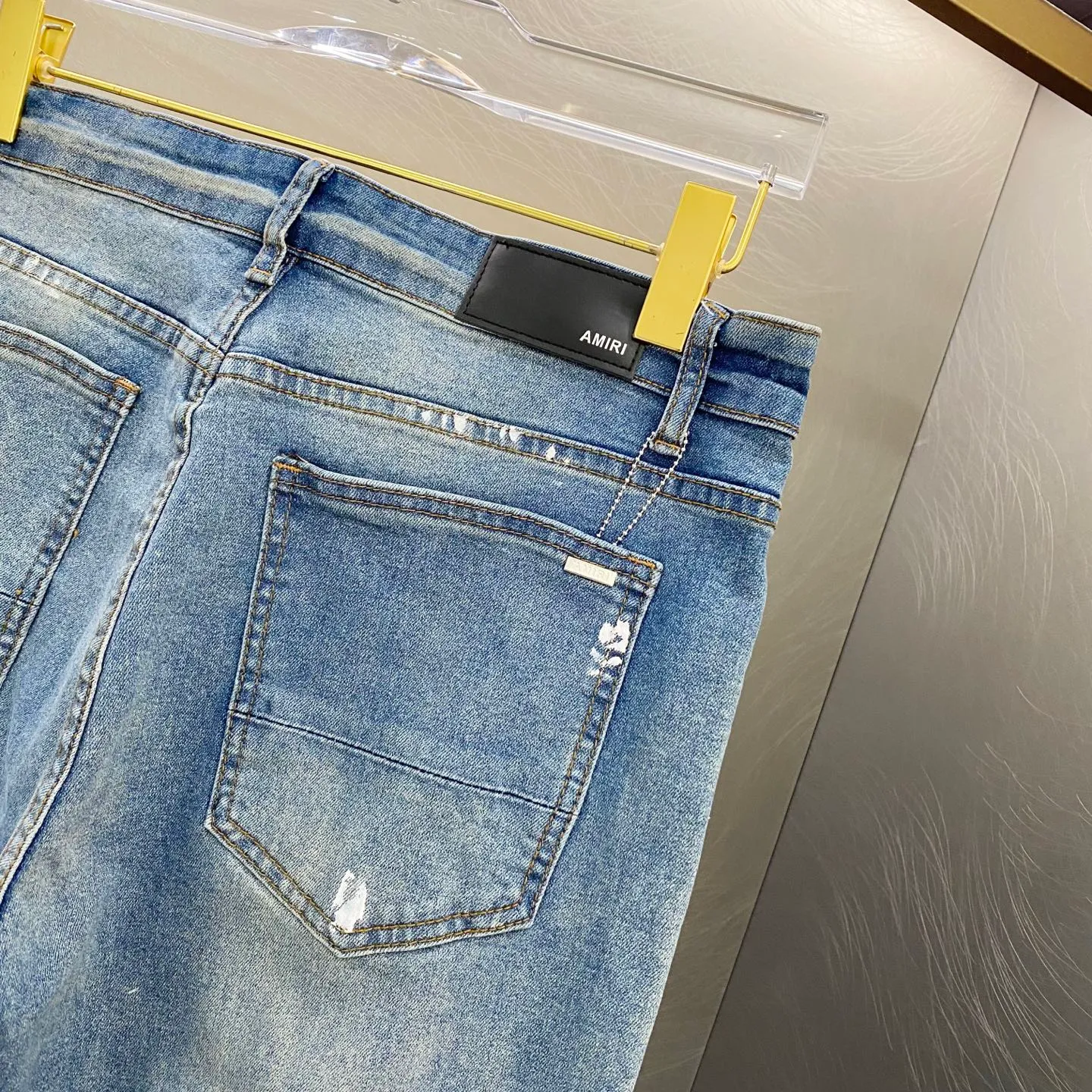 P240 Amiri ripped holes splashed with ink and hot diamonds MX1 leather denim patch jeans high street slim jeans distressed ripped holes high street slim trousers Size: 28-34 corresponding to S-XL