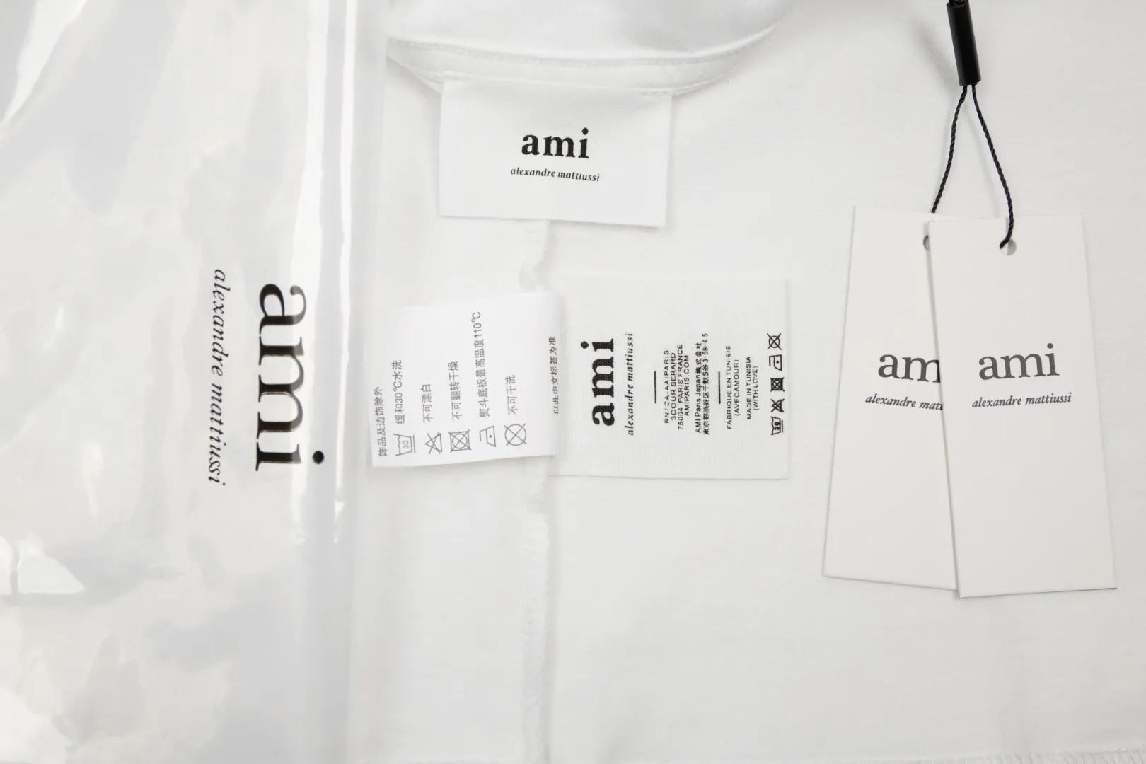 Ami Amy 2024ss autumn classic small embroidered love short sleeves ✅240G Xinjiang long-staple cotton top double yarn, shrinkage rate controlled at 2%, export-grade solid color quality, truly not easy to deform, shrink, and not fade ✅The maximum size can be worn 230 pounds, no pressure to export to Europe and the United States, sizes S-XL Color: 7 colors, white, black, gray, blue, navy, dark green, coffee