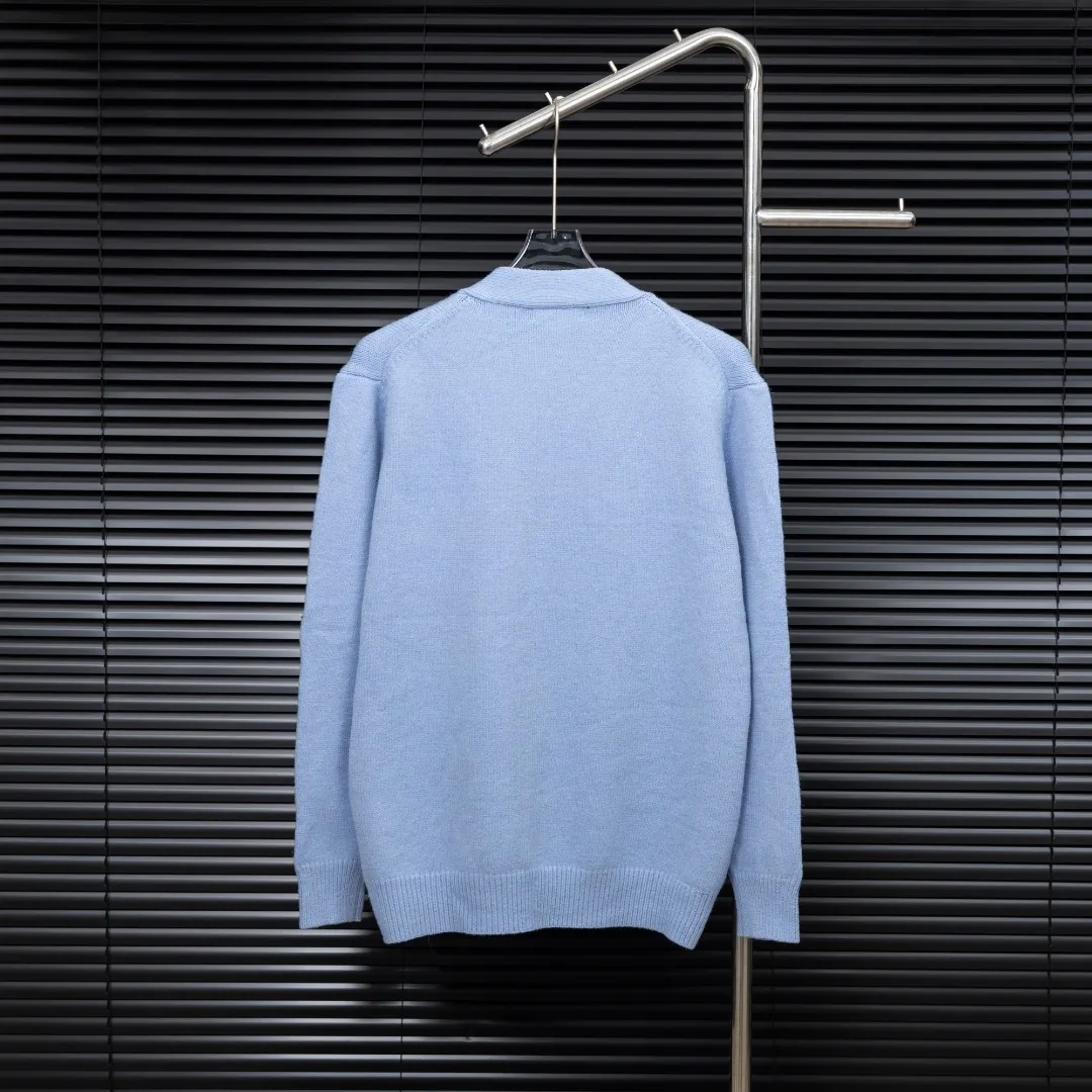 P360 Style: AMIRI Emile bone splicing long-sleeved knitted cardigan jacket Size: S-XXL Fabric: Wool blend Accessories: Full set of customized original accessories No gender distinction, same style for men and women