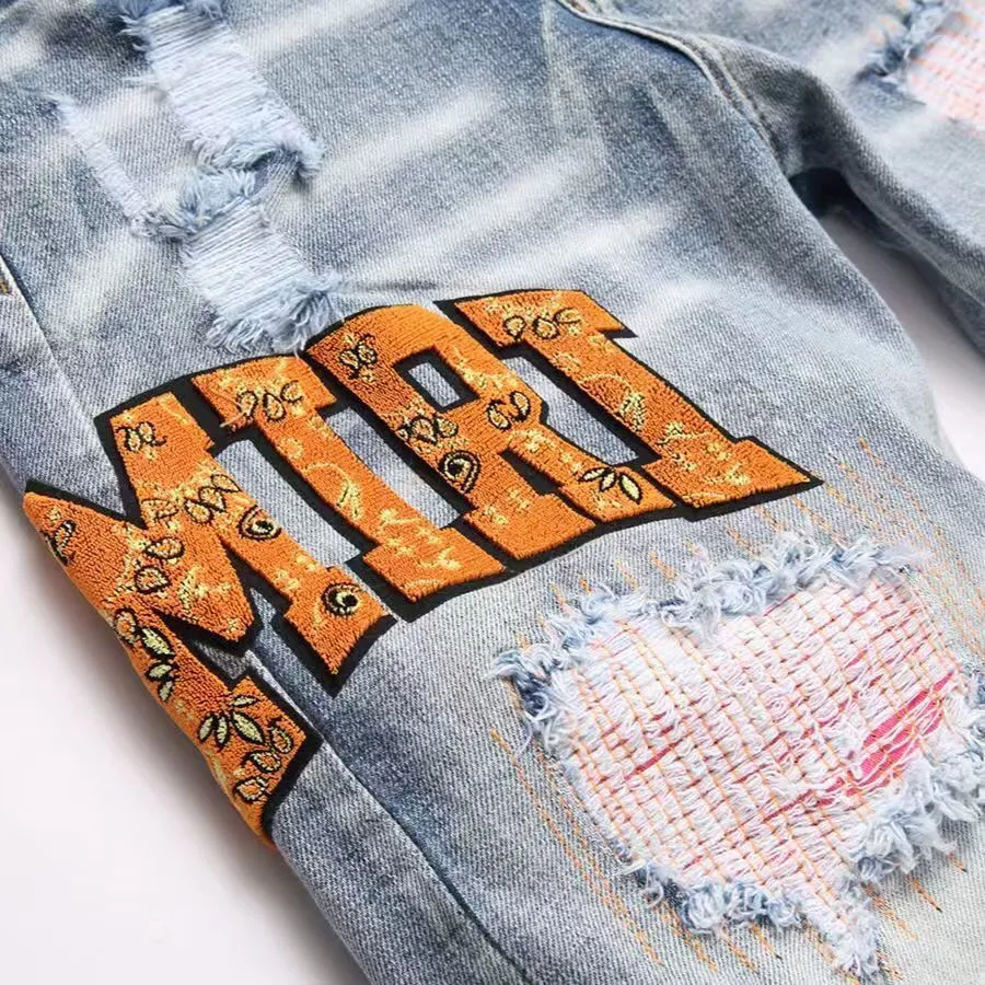 #M88 P168💰 AMIRI patch embroidery jeans trousers AMIRI high street basic ripped tight elastic jeans trousers amiri brand jeans break the production process and cutting of the original jeans, the fabrics are softer and more comfortable Hand-sewn collar label Customized logo buttons Genuine leather tag Color: Picture color Size: 30-32-34-36