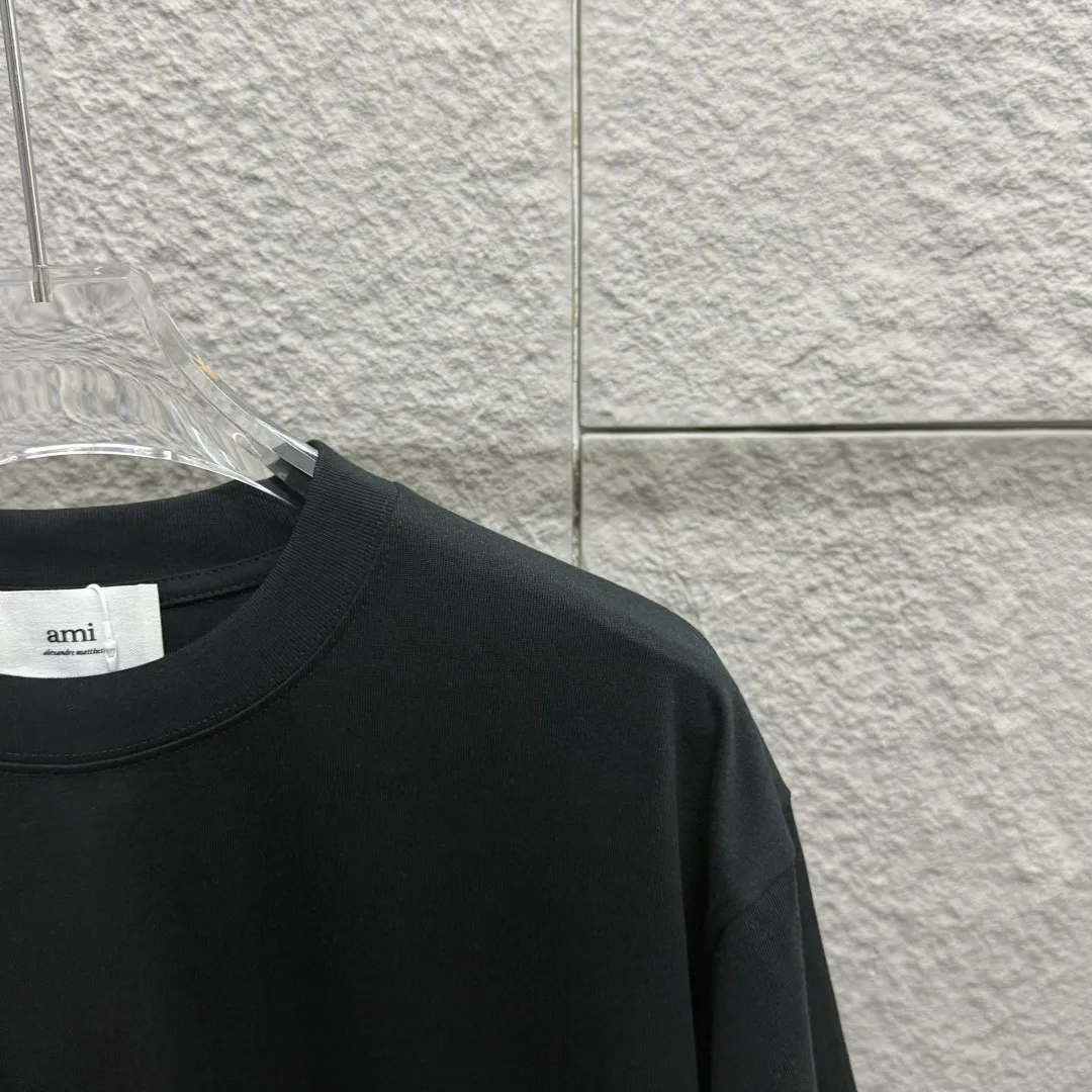 🅿️180 Ami* 2025 spring and summer new short-sleeved T-shirt, simple and classic embroidery with big love details, customized double yarn plain cotton fabric, same style for men and women. Color: black white Angora red Size: S (90-130 catties) M (120-150 catties) L (140-165 catties) XL (160-180 catties) XXL (180-210 pounds)