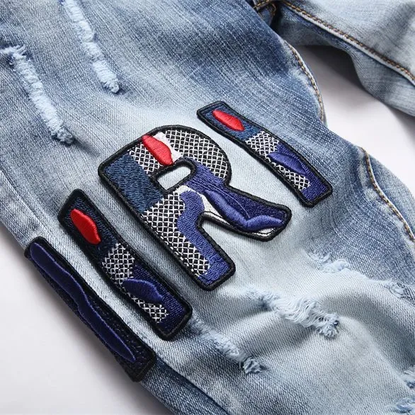 P168 💰 AMIRI patch embroidery jeans trousers AMIRI high street basic ripped tight elastic jeans trousers amiri brand jeans break the production process and cutting of the original jeans, the fabrics are softer and more comfortable Hand-sewn collar label Customized logo buttons Genuine leather tag Color: Picture color Size: 30-32-34-36