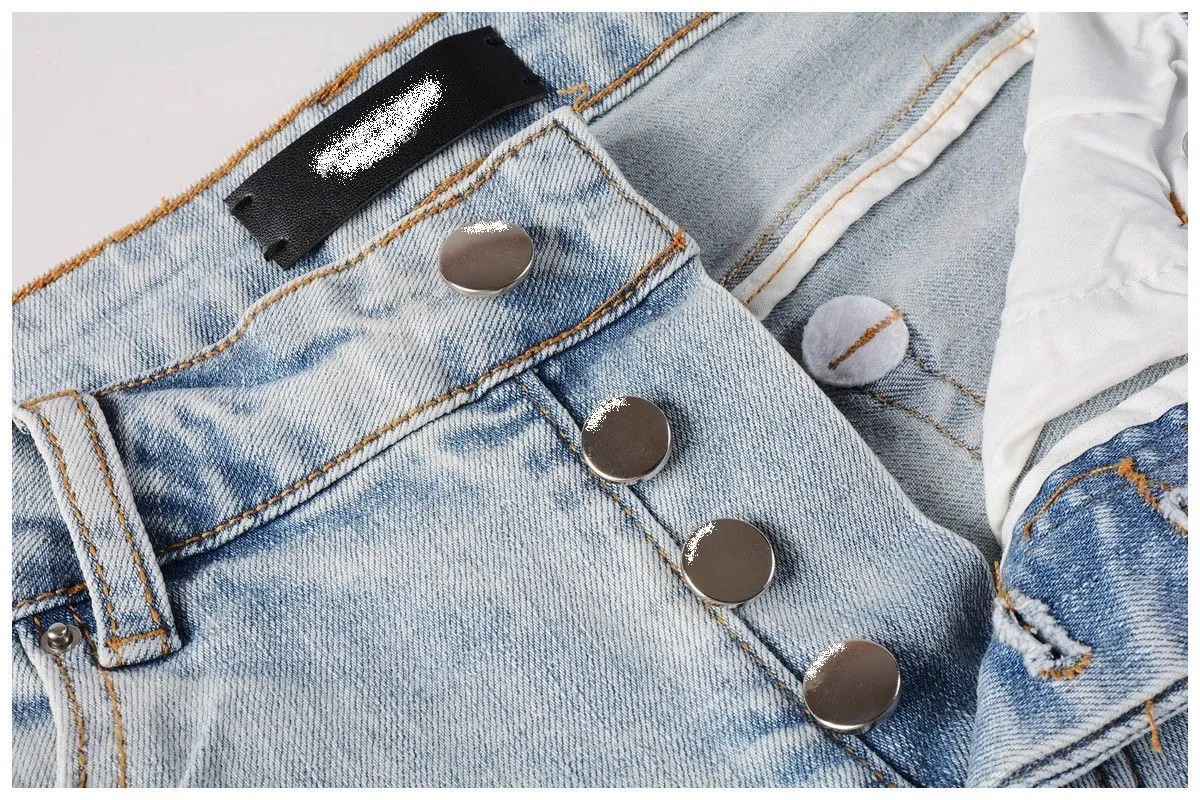 P220 💰 AMIRI patch embroidery jeans trousers AMIRI high street basic ripped tight elastic jeans trousers amiri brand jeans break the production process and cutting of the original jeans, the fabrics are softer and more comfortable Hand-sewn collar label Customized logo buttons Genuine leather tag Color: Picture color Size: 30-32-34-36