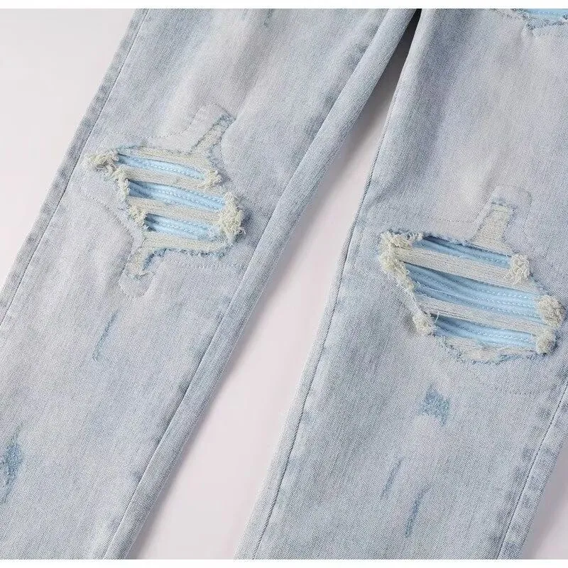 P220 💰 AMIRI patch embroidery jeans trousers AMIRI high street basic ripped tight elastic jeans trousers amiri brand jeans break the production process and cutting of the original jeans, the fabrics are softer and more comfortable Hand-sewn collar label Customized logo buttons Genuine leather tag Color: Picture color Size: 30-32-34-36