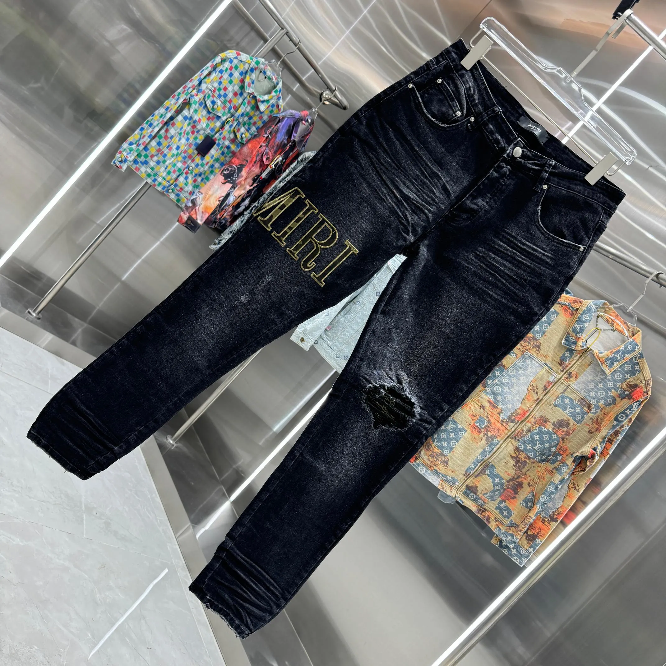 P280 Amiri ripped letter embroidery craft street fashion slim fit stretch jeans Color Black Size 30 32 34 36 38