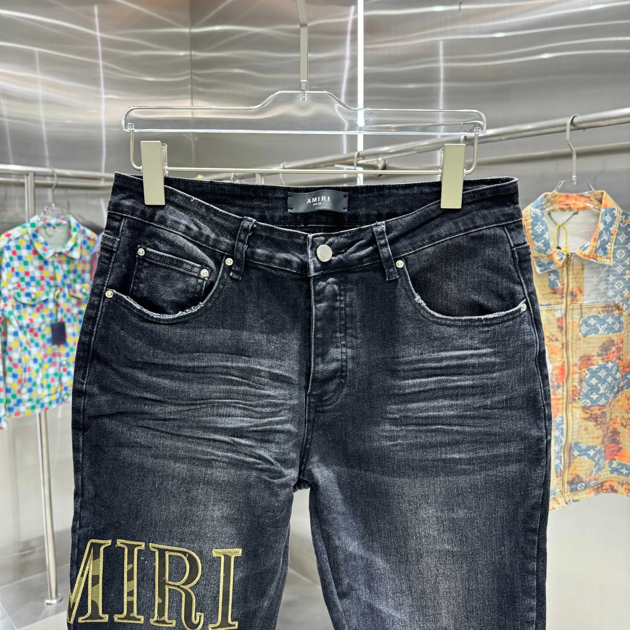 P280 Amiri ripped letter embroidery craft street fashion slim fit stretch jeans Color Black Size 30 32 34 36 38