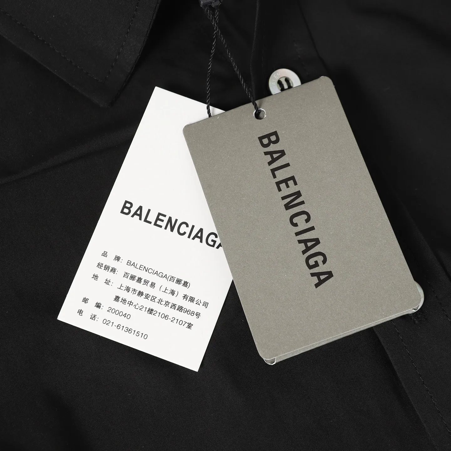🅿️306 BALENCIAGA BLCG NANO BB embroidered long-sleeved shirt. Customized plain cotton fabric, imported machine embroidery technology, using side-turn buried stitching process to provide high-quality stitching effect, smooth and neat, neat and tidy. The fabrics have been sand washed for better hand feel and texture, not easy to deform, not easy to shrink, not easy to fade, customized accessories, loose version Color: black/white Size: 36 38 40 42