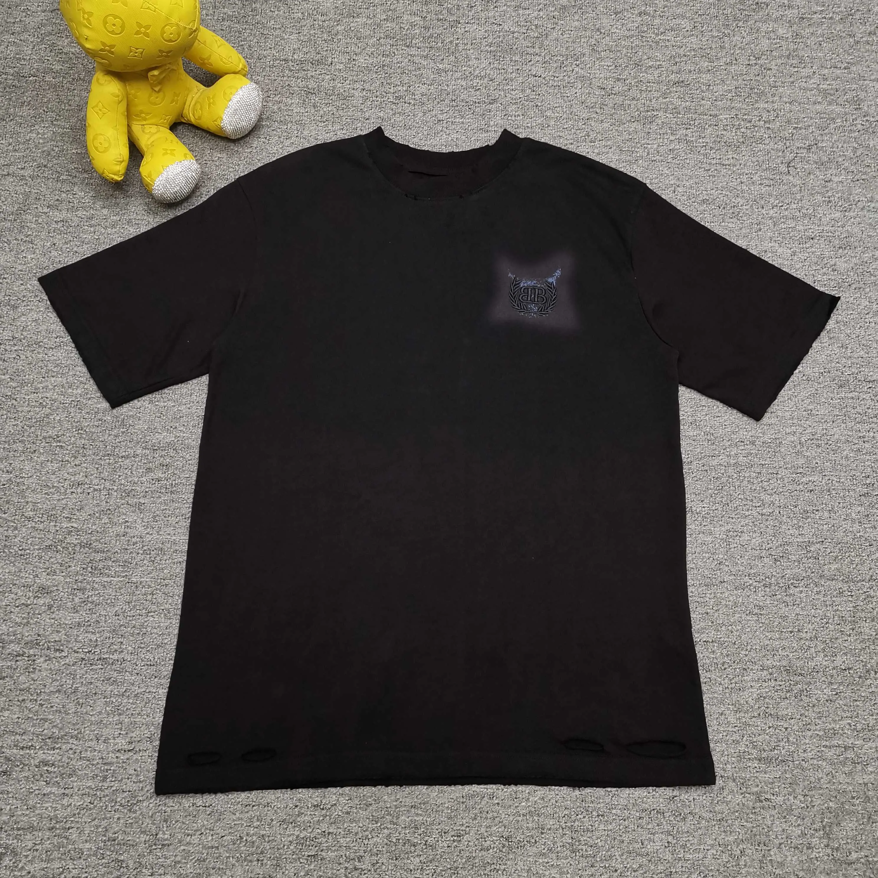 Balenciaga Balenciaga round neck vintage frayed effect short sleeves drop shoulder sleeve T-shirt loose fit color: black code number: XS S M L P280