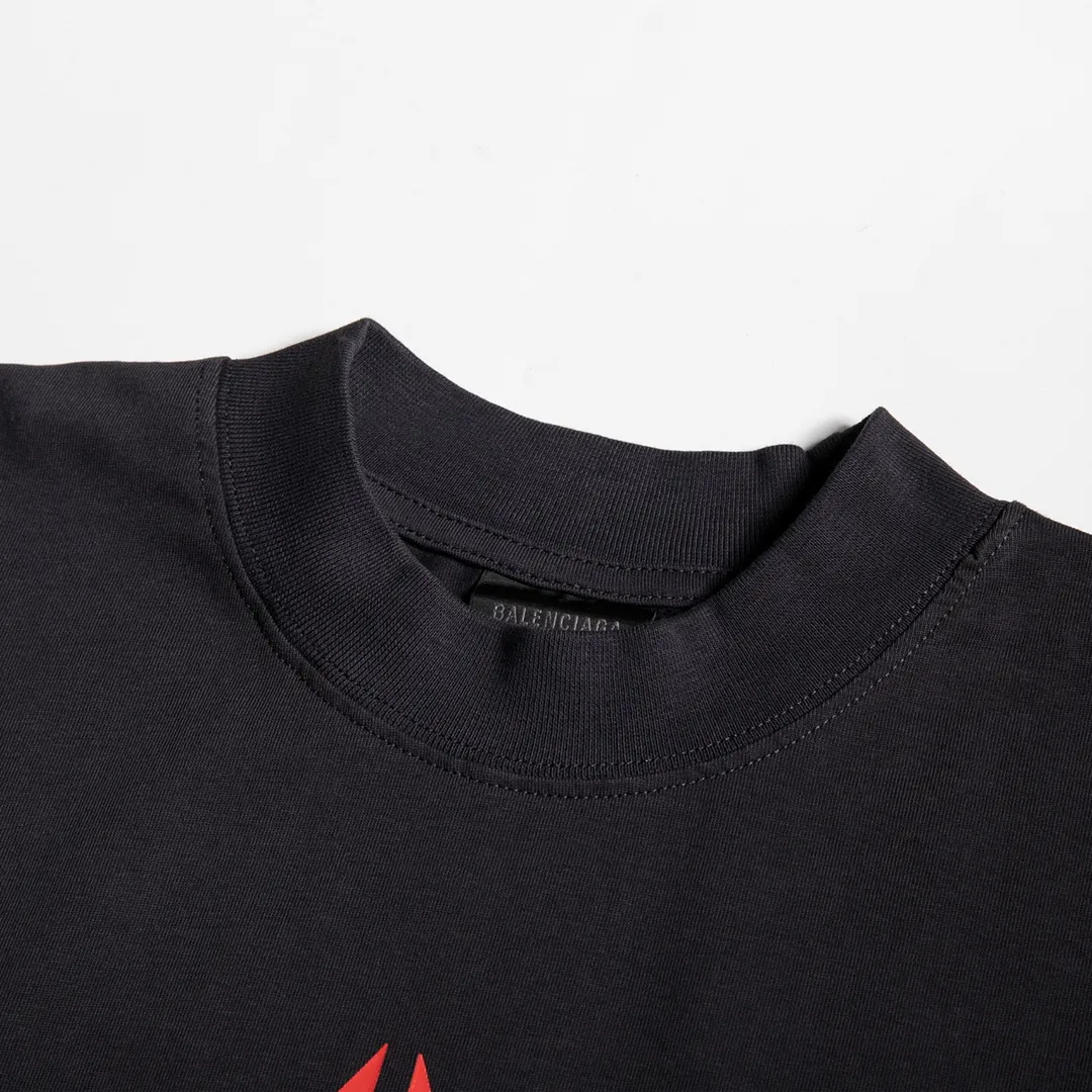 🅿️160 9103# Detailed picture Top version [[BALENCIA*GA] Official website quality Paris new classic letter LOGO printed short-sleeved T-shirt OS version Loose dropped shoulders Unisex style Fabric: 260 grams 100% cotton double yarn Technology: Front and rear panels left and right sleeve printing Garment wash Shape solid Color: Gray blue White Size: XS S M L