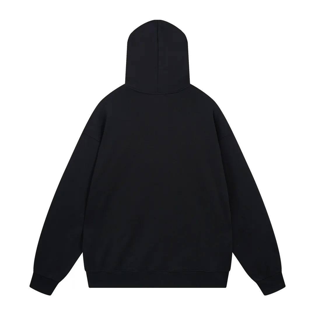 🅿️280 Detailed picture [Top version. Official website quality] BALENCI*GA/Paris. Classic style. Lock letter LOGO long-sleeved hooded sweatshirt. Brick cabinet synchronization.                       The fabric is made of Paris ZP custom-woven and dyed cotton sweatshirt. The weight is 450 grams. The cloth surface is clean. The cloth pattern is clear, soft and comfortable. The threads are dyed with no color difference. The classic pattern is printed with environmentally friendly imported materials, precision printing mesh, the letters are clear, the effect is three-dimensional, and the brick cabinet is restored. The version adopts the OS loose shoulder style. Same style for men and women Coding: BL238053 Color: black, white Size: XS S M L