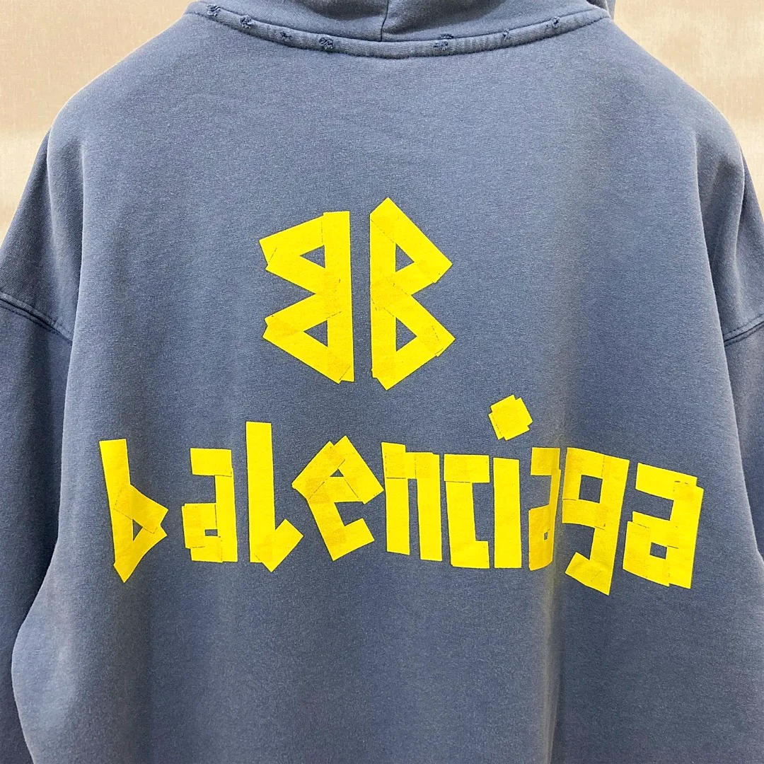 🅿️330 7153# Actual pictures Top version [BALENCIA*GA] Official website quality Paris's new yellow tape series hooded sweatshirt OS version Loose dropped shoulders Unisex style Fabric: 480g 100% cotton terry sweatshirt Technology: Front and back digital direct printing Garment wash Worn Old Shape Solid color Color: Washed black Gray blue Washed blue Size: XS S M L